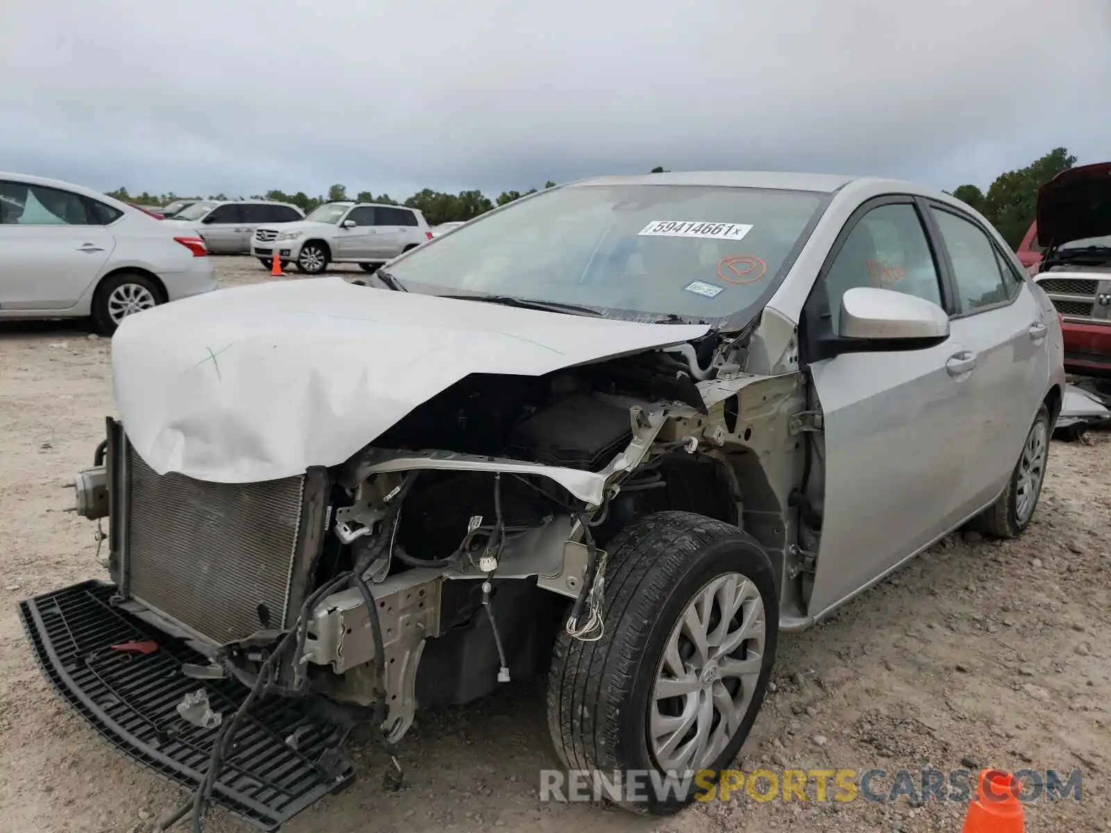 2 Photograph of a damaged car 5YFBURHE9KP910644 TOYOTA COROLLA 2019