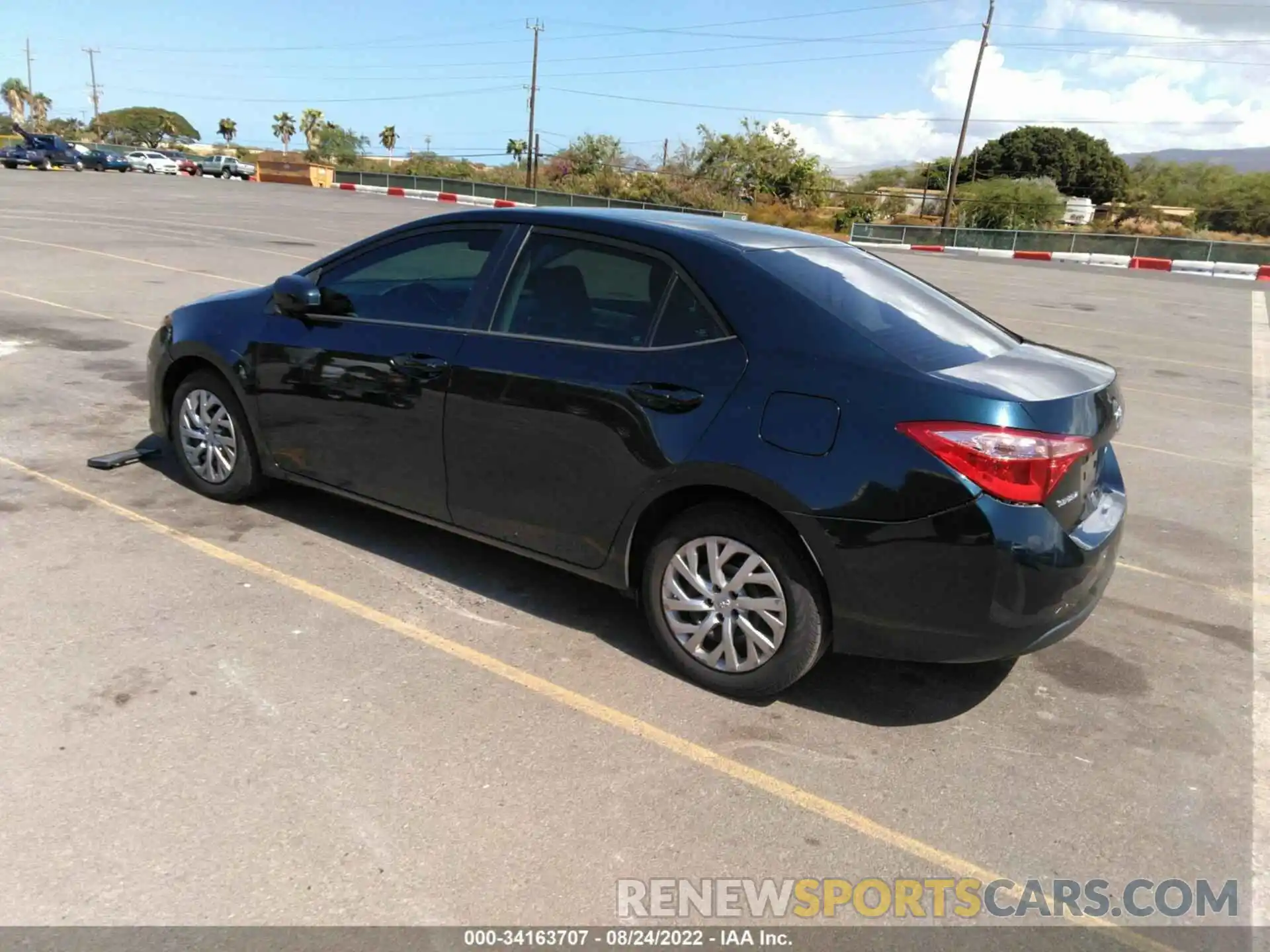 3 Photograph of a damaged car 5YFBURHE9KP911907 TOYOTA COROLLA 2019