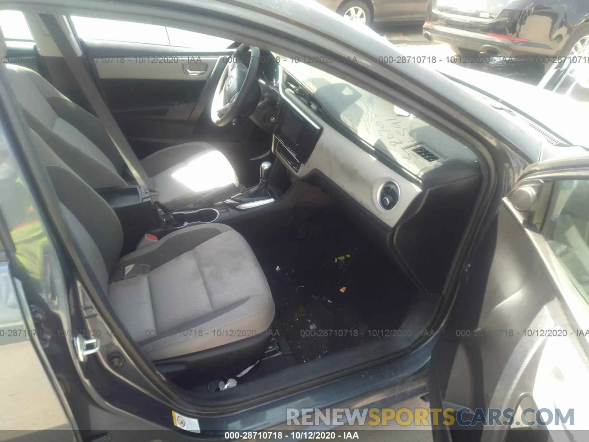 5 Photograph of a damaged car 5YFBURHE9KP915701 TOYOTA COROLLA 2019