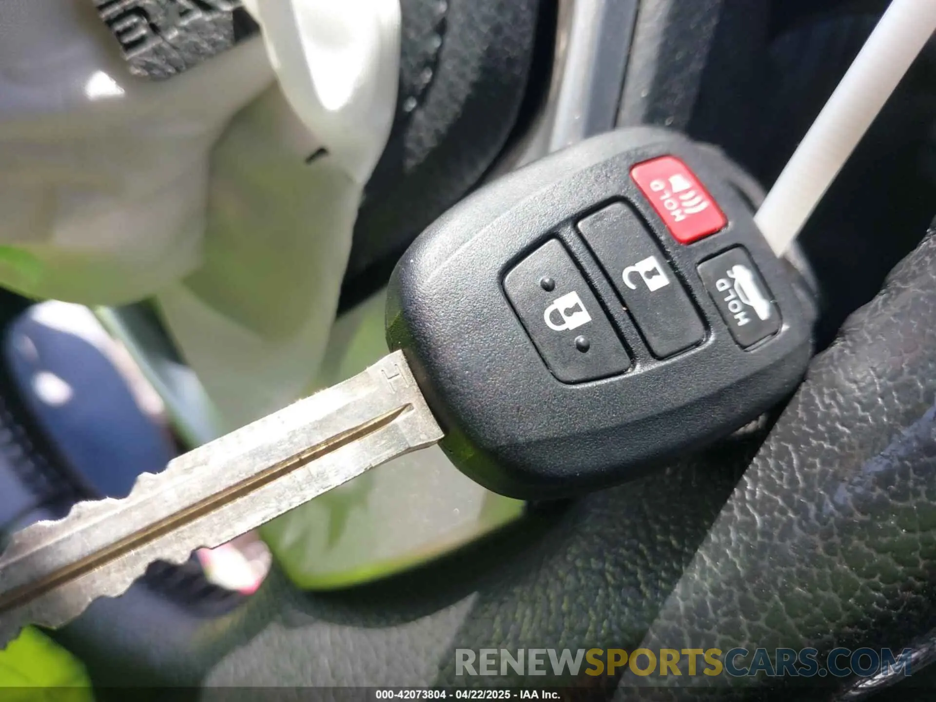 11 Photograph of a damaged car 5YFBURHE9KP917996 TOYOTA COROLLA 2019