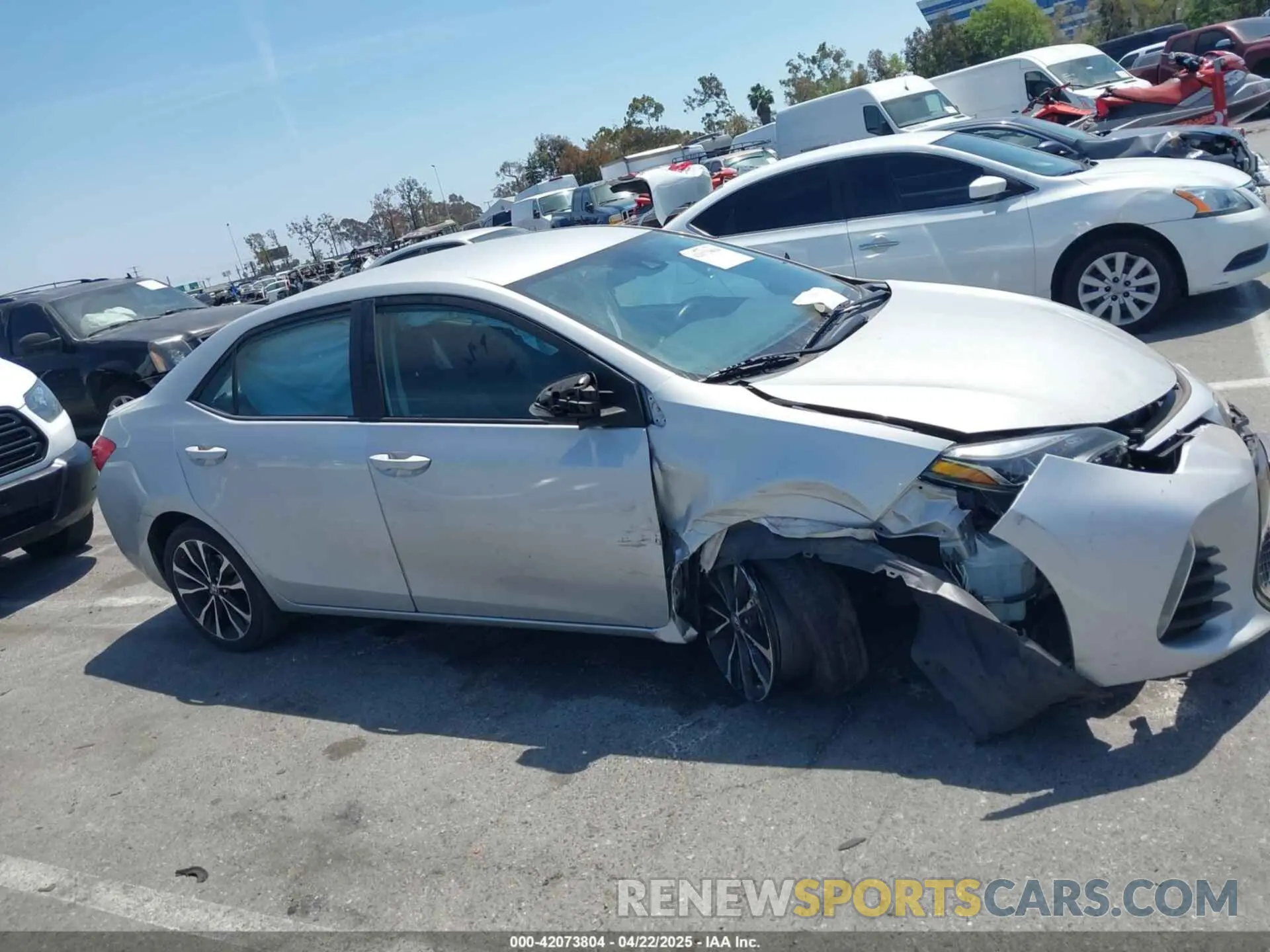 13 Photograph of a damaged car 5YFBURHE9KP917996 TOYOTA COROLLA 2019