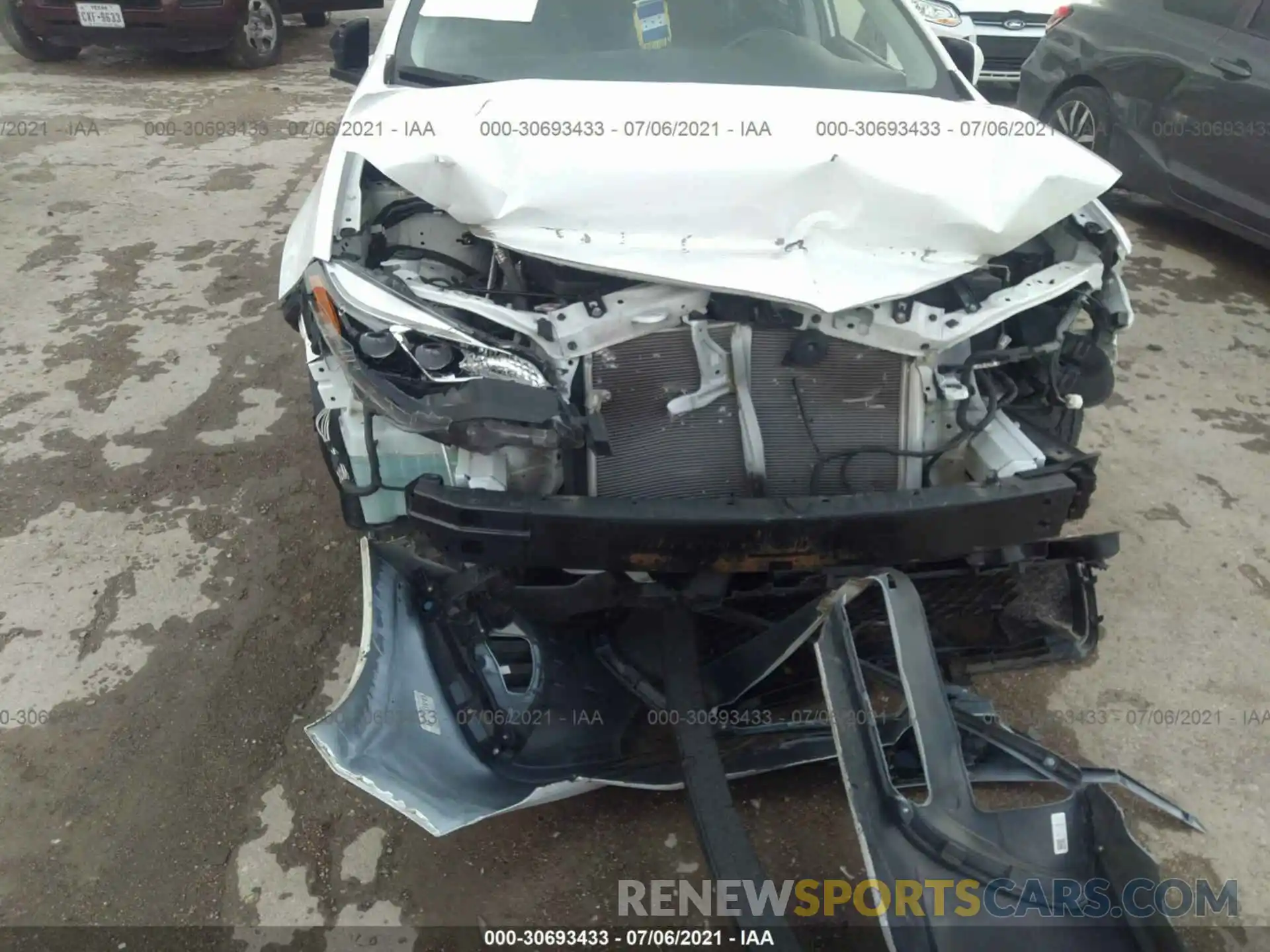 6 Photograph of a damaged car 5YFBURHE9KP919120 TOYOTA COROLLA 2019