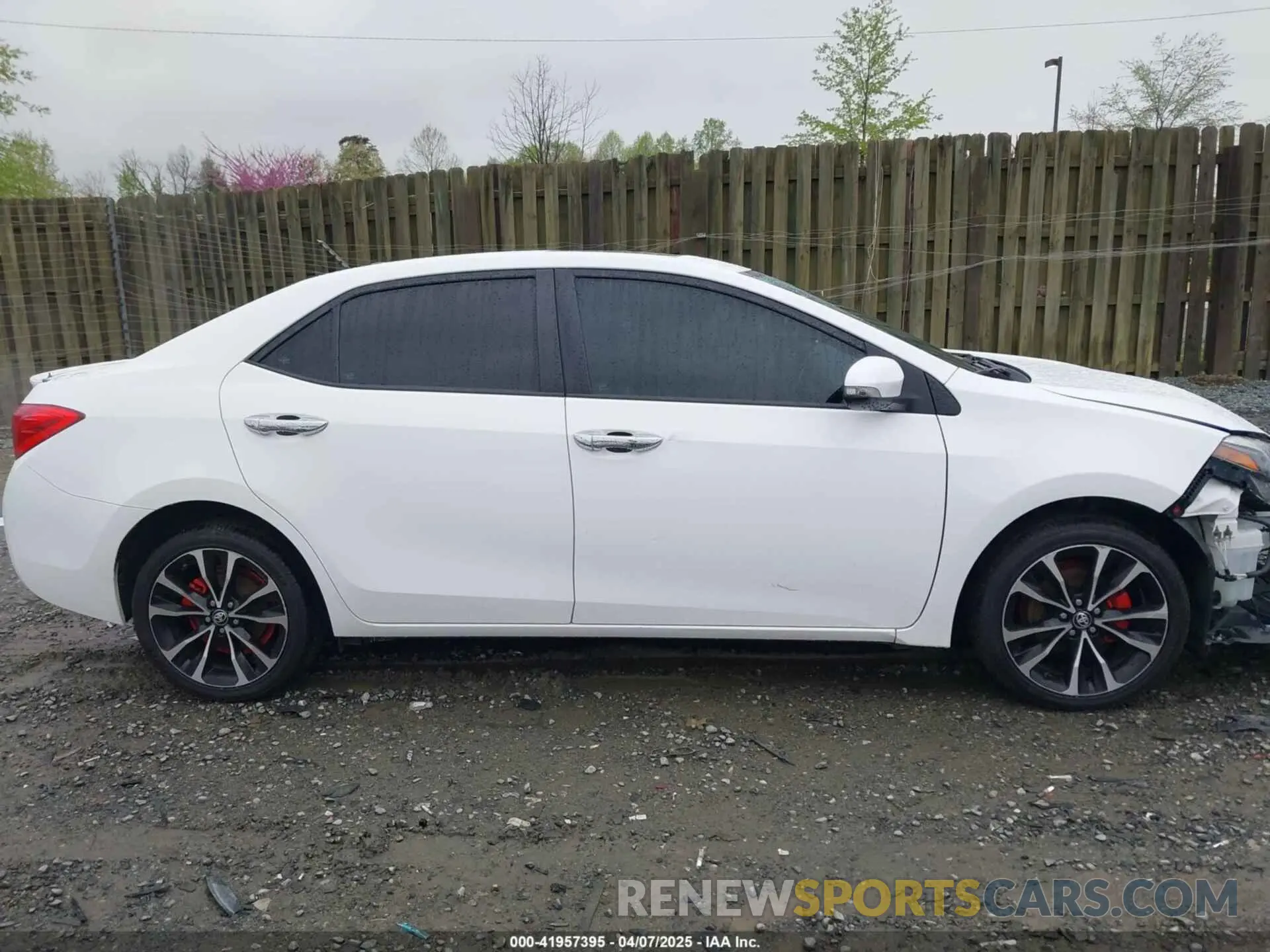 13 Photograph of a damaged car 5YFBURHE9KP921711 TOYOTA COROLLA 2019