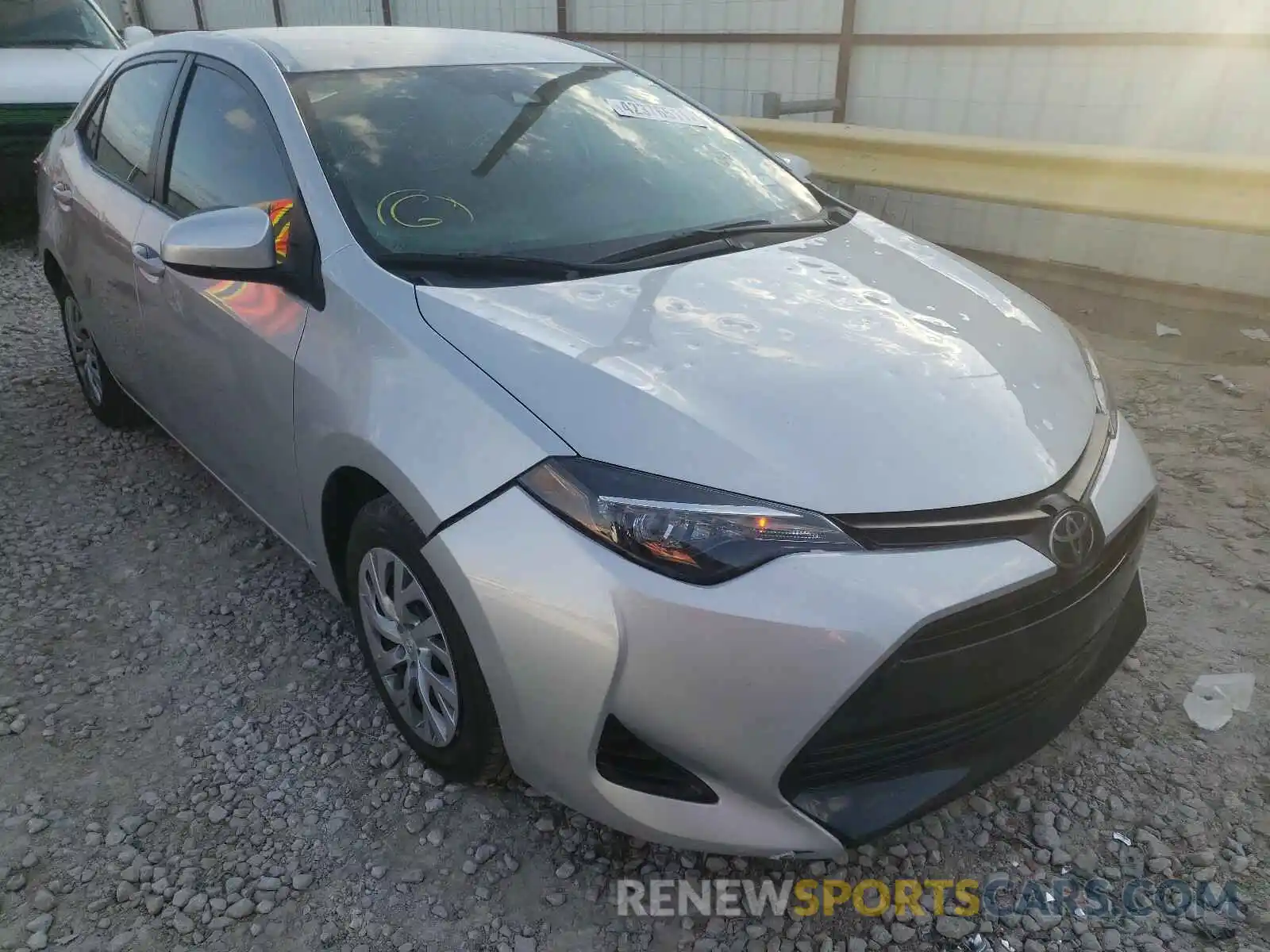 1 Photograph of a damaged car 5YFBURHE9KP922390 TOYOTA COROLLA 2019