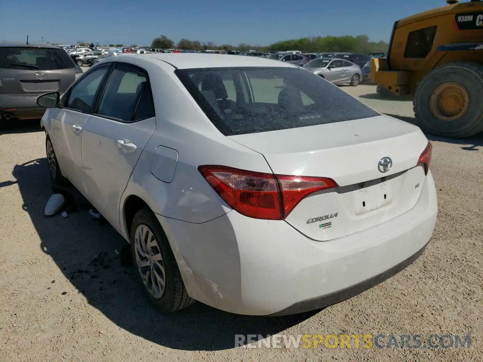 3 Photograph of a damaged car 5YFBURHE9KP925029 TOYOTA COROLLA 2019