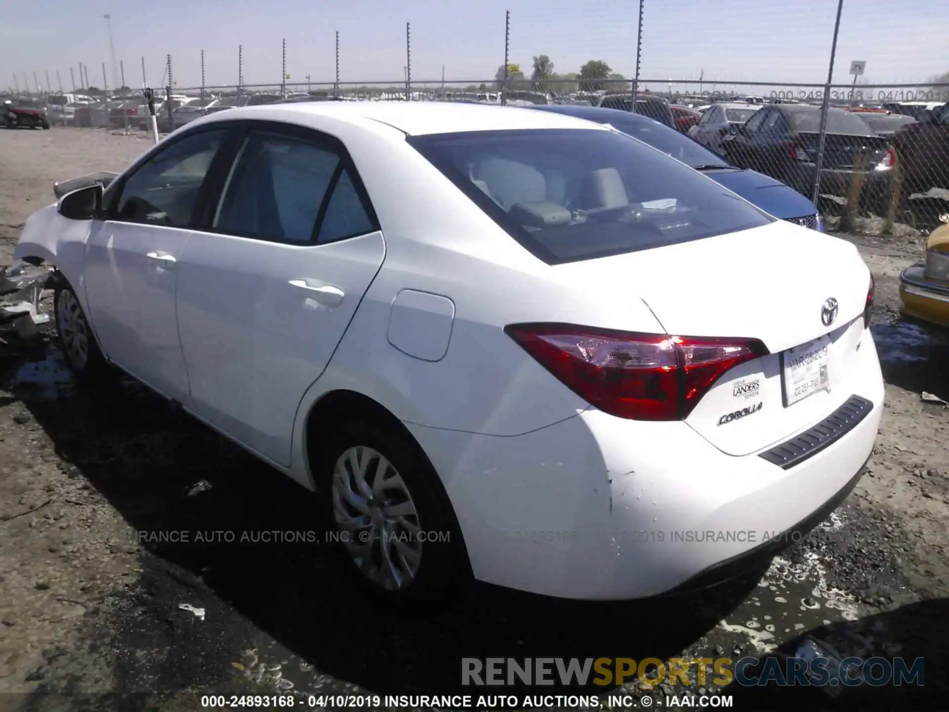 3 Photograph of a damaged car 5YFBURHE9KP925483 TOYOTA COROLLA 2019