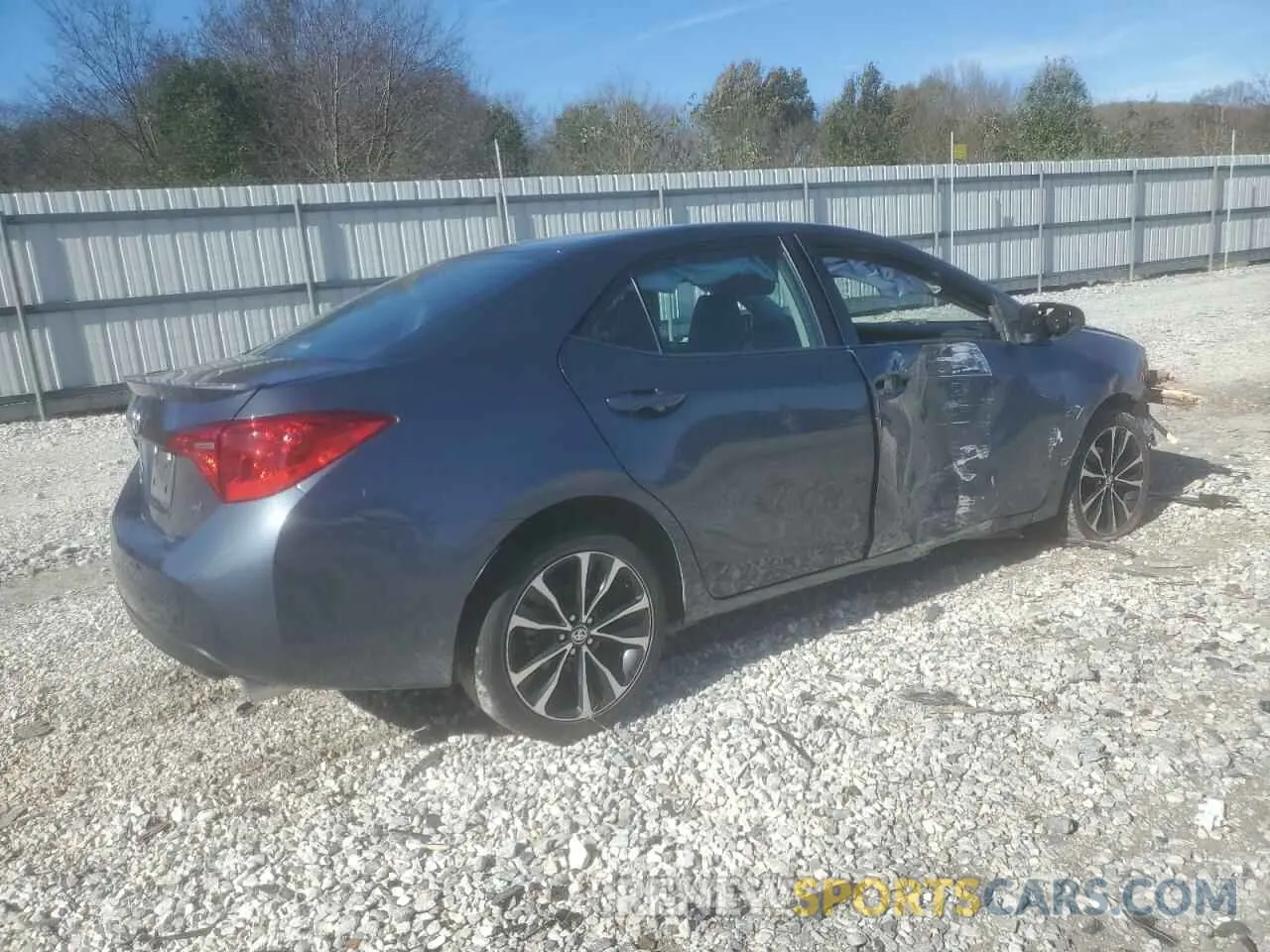 3 Photograph of a damaged car 5YFBURHE9KP927654 TOYOTA COROLLA 2019