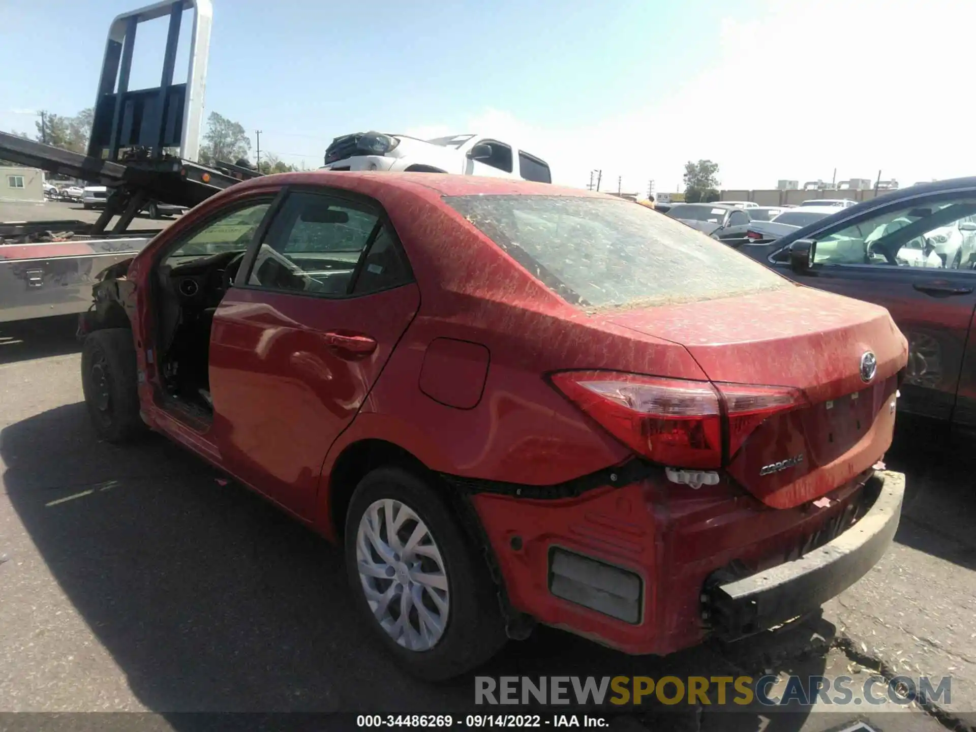 3 Photograph of a damaged car 5YFBURHE9KP929341 TOYOTA COROLLA 2019