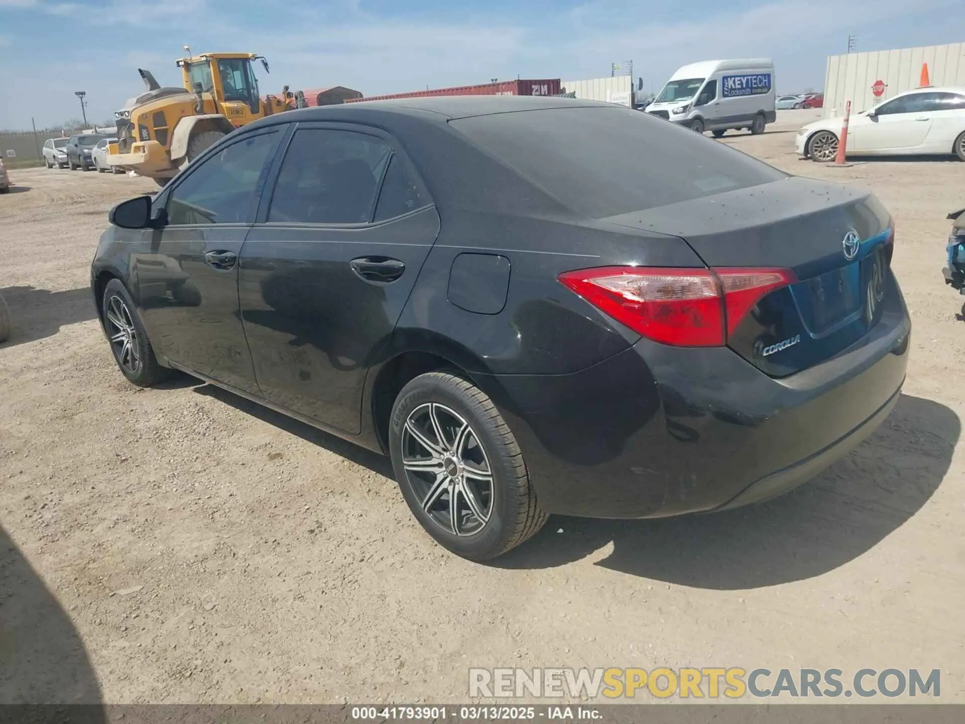 3 Photograph of a damaged car 5YFBURHE9KP929601 TOYOTA COROLLA 2019