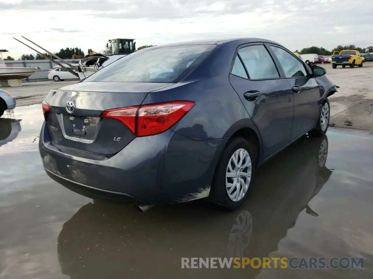 4 Photograph of a damaged car 5YFBURHE9KP930084 TOYOTA COROLLA 2019