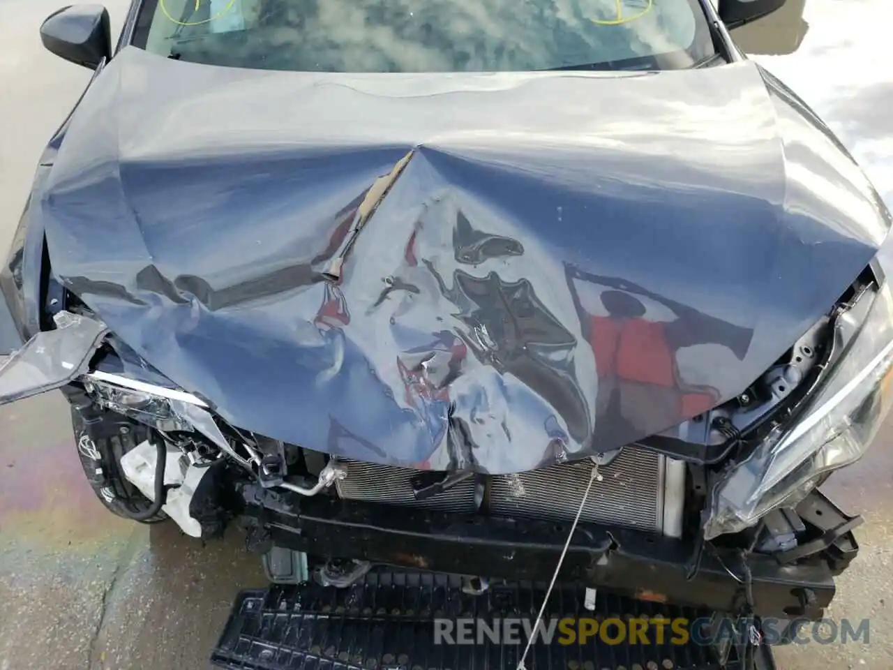 7 Photograph of a damaged car 5YFBURHE9KP930084 TOYOTA COROLLA 2019