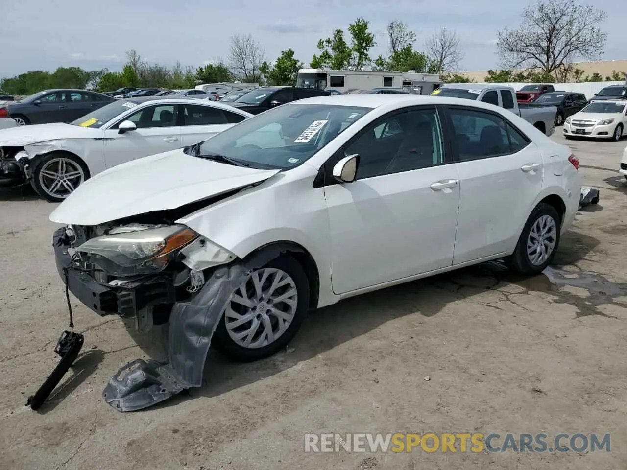 1 Photograph of a damaged car 5YFBURHE9KP932403 TOYOTA COROLLA 2019