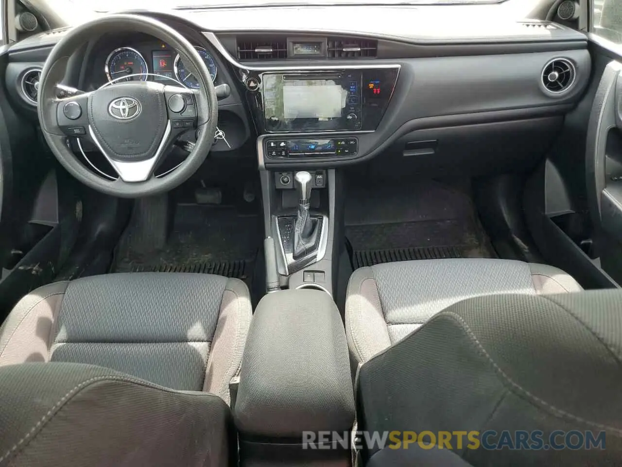 8 Photograph of a damaged car 5YFBURHE9KP932403 TOYOTA COROLLA 2019