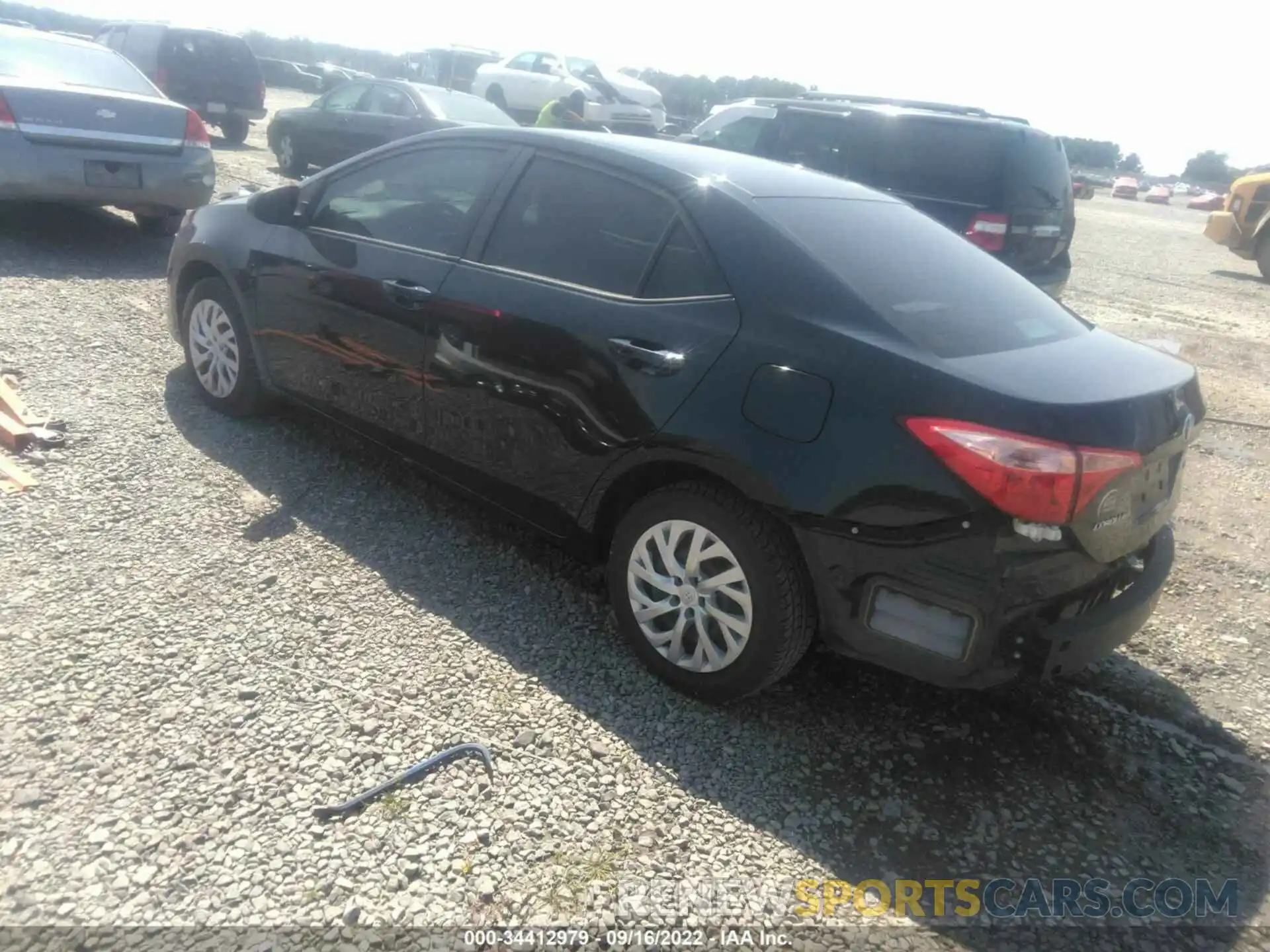 3 Photograph of a damaged car 5YFBURHE9KP932658 TOYOTA COROLLA 2019