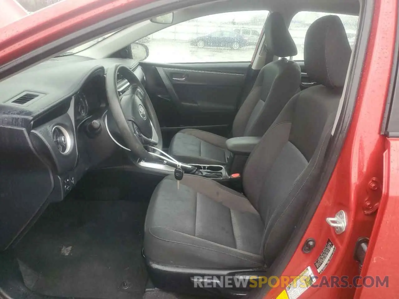 7 Photograph of a damaged car 5YFBURHE9KP932885 TOYOTA COROLLA 2019