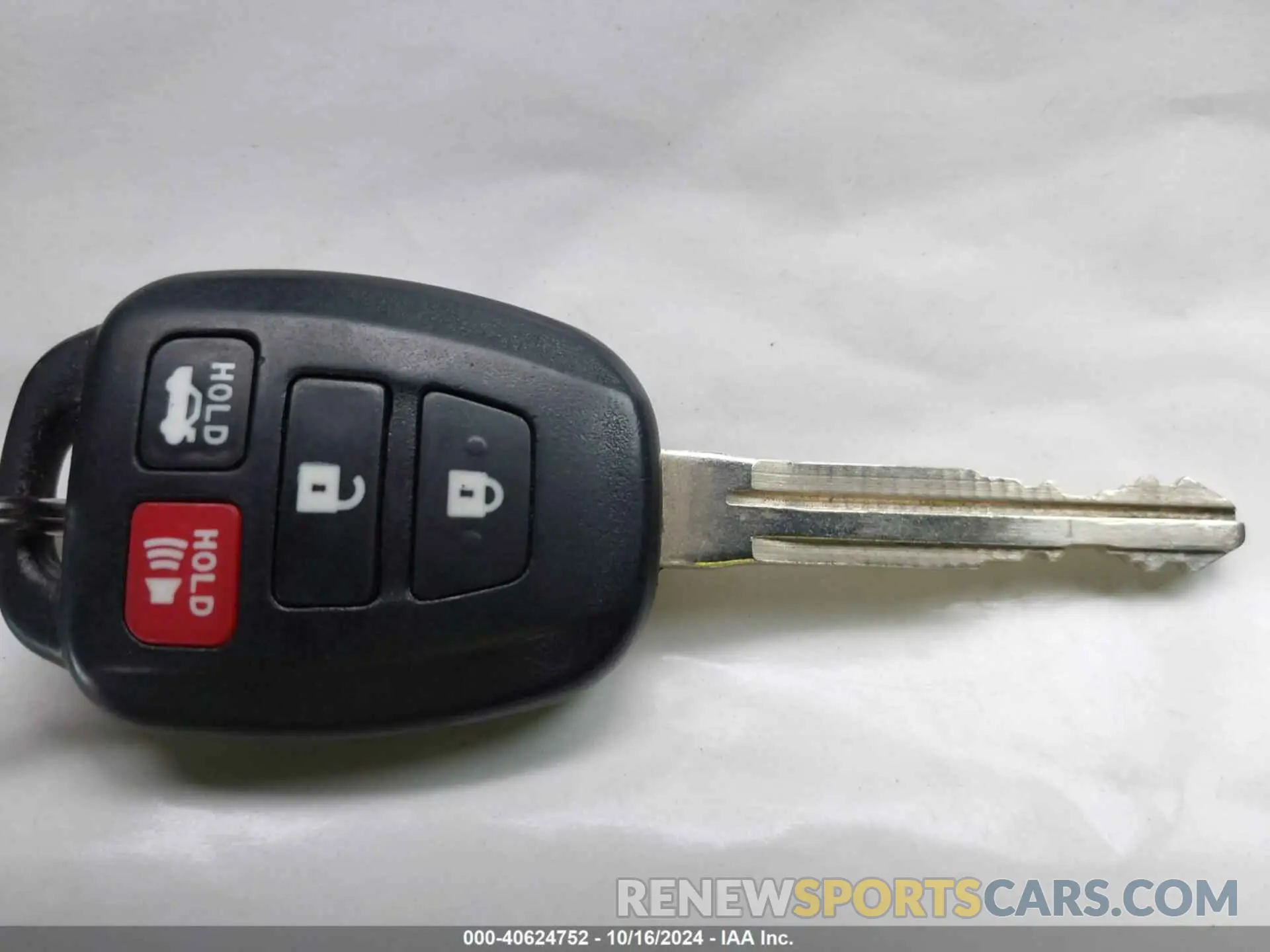 11 Photograph of a damaged car 5YFBURHE9KP933079 TOYOTA COROLLA 2019