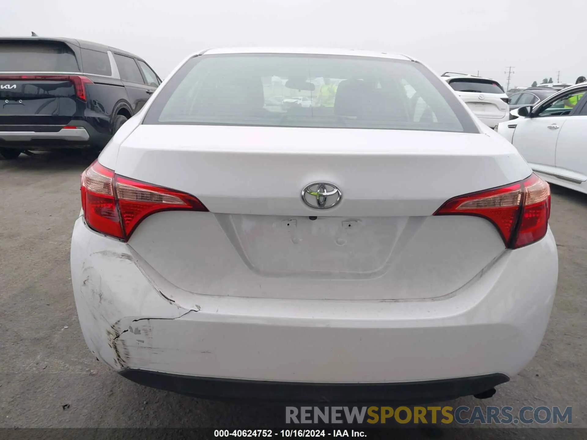 16 Photograph of a damaged car 5YFBURHE9KP933079 TOYOTA COROLLA 2019