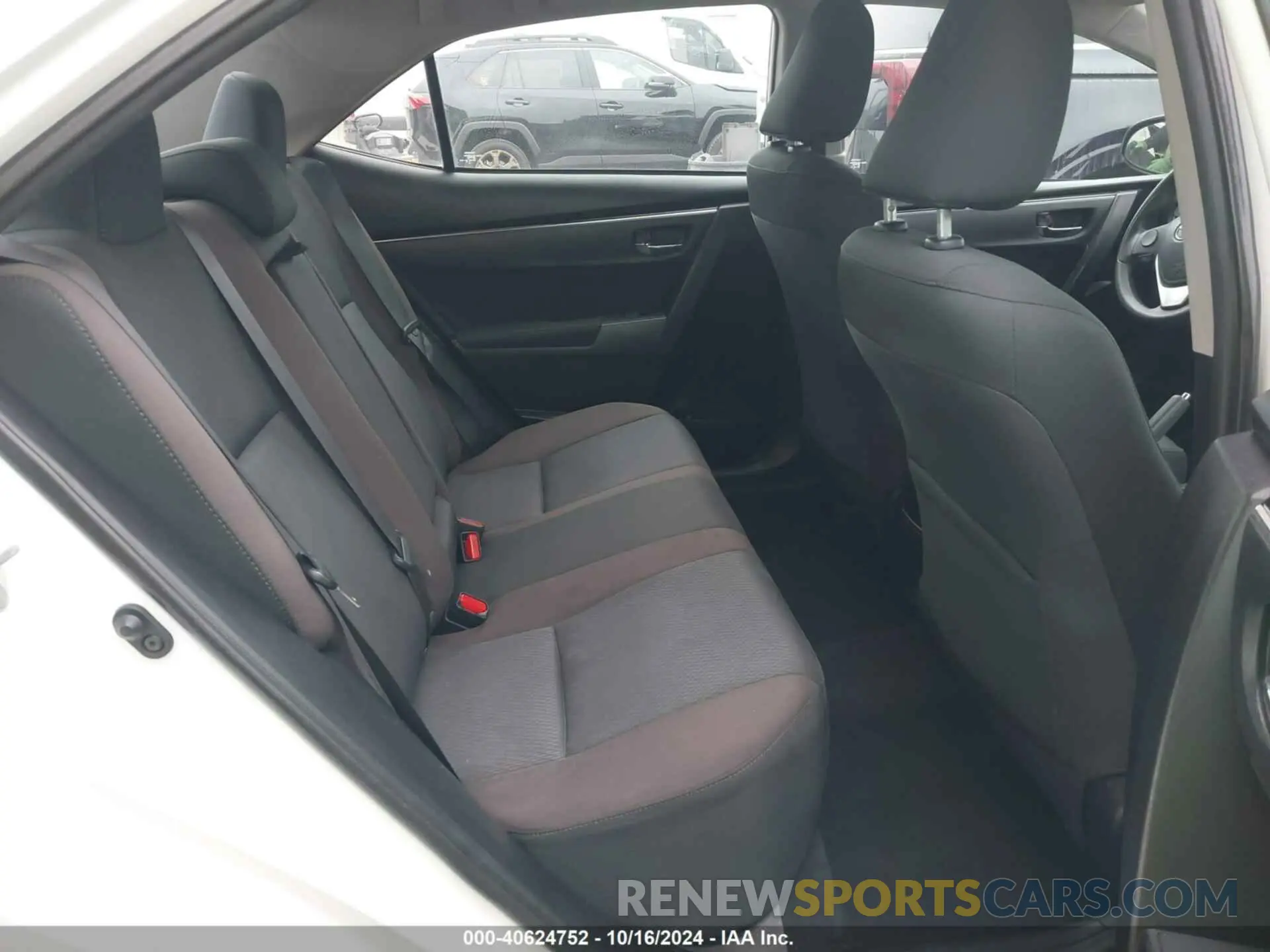 8 Photograph of a damaged car 5YFBURHE9KP933079 TOYOTA COROLLA 2019
