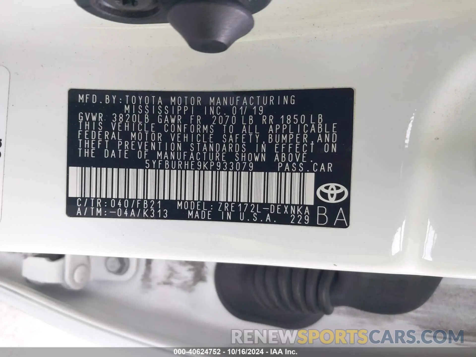 9 Photograph of a damaged car 5YFBURHE9KP933079 TOYOTA COROLLA 2019