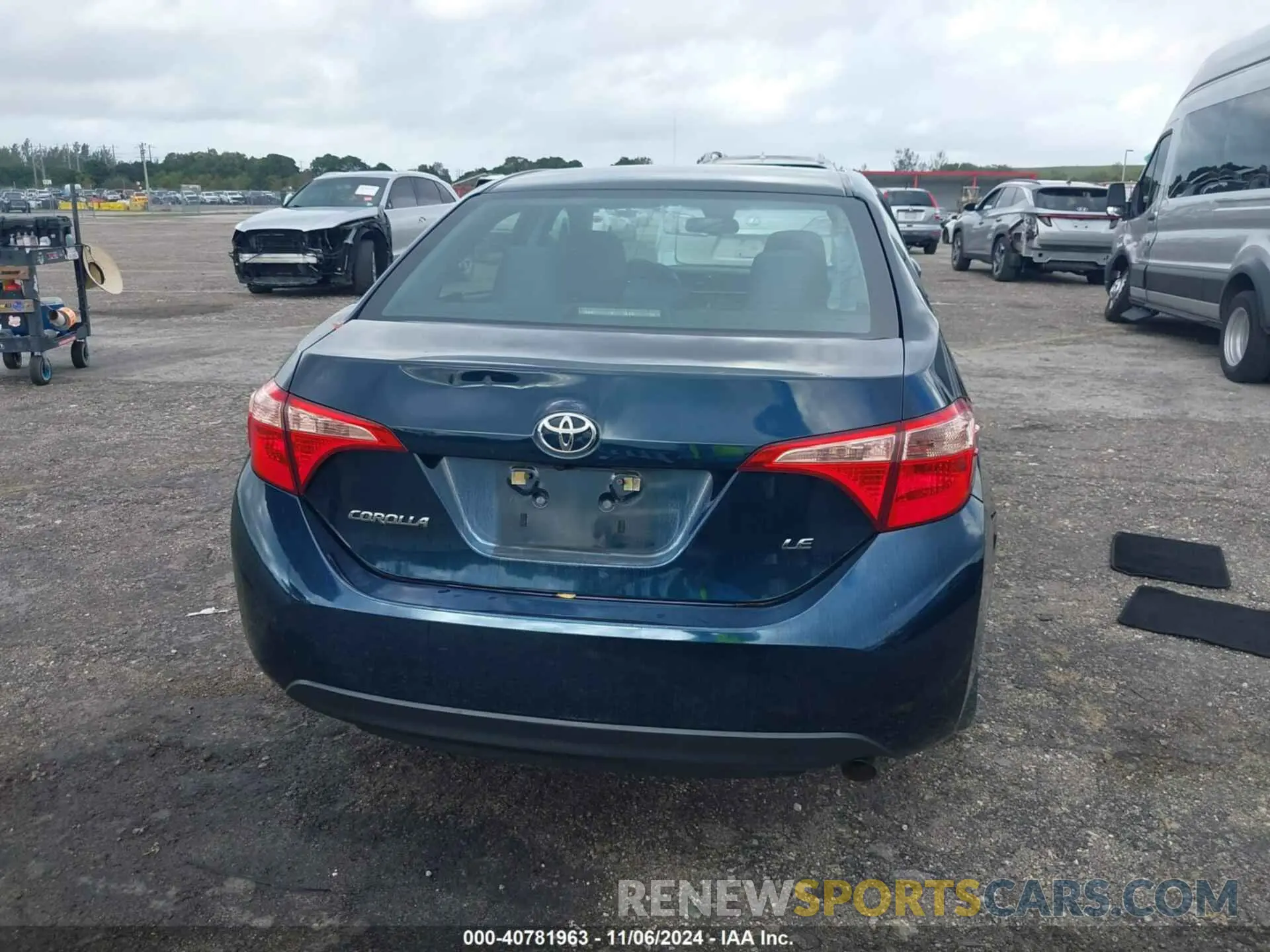 15 Photograph of a damaged car 5YFBURHE9KP933440 TOYOTA COROLLA 2019