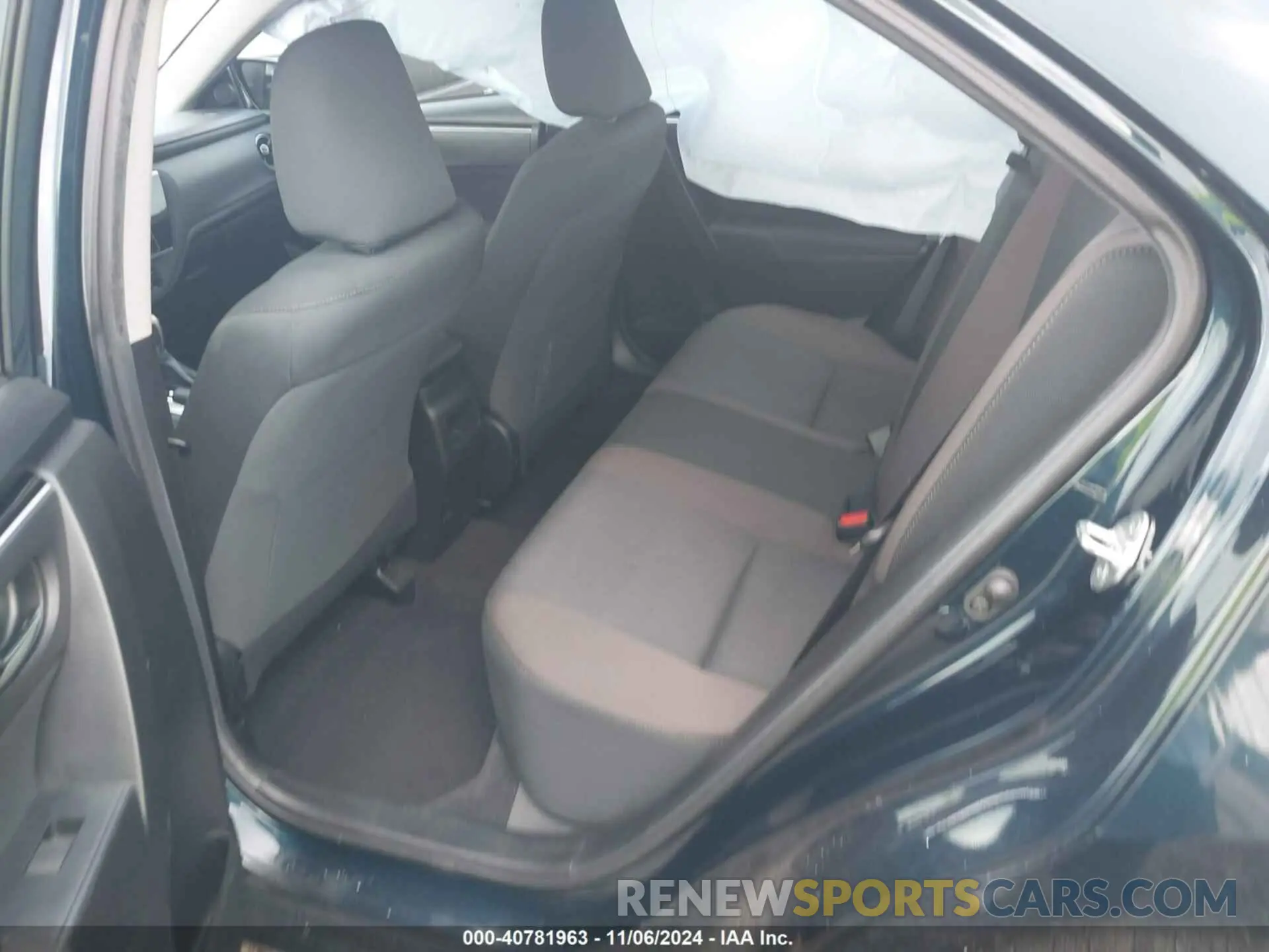8 Photograph of a damaged car 5YFBURHE9KP933440 TOYOTA COROLLA 2019