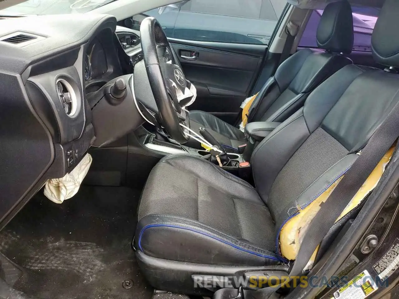 7 Photograph of a damaged car 5YFBURHE9KP938900 TOYOTA COROLLA 2019