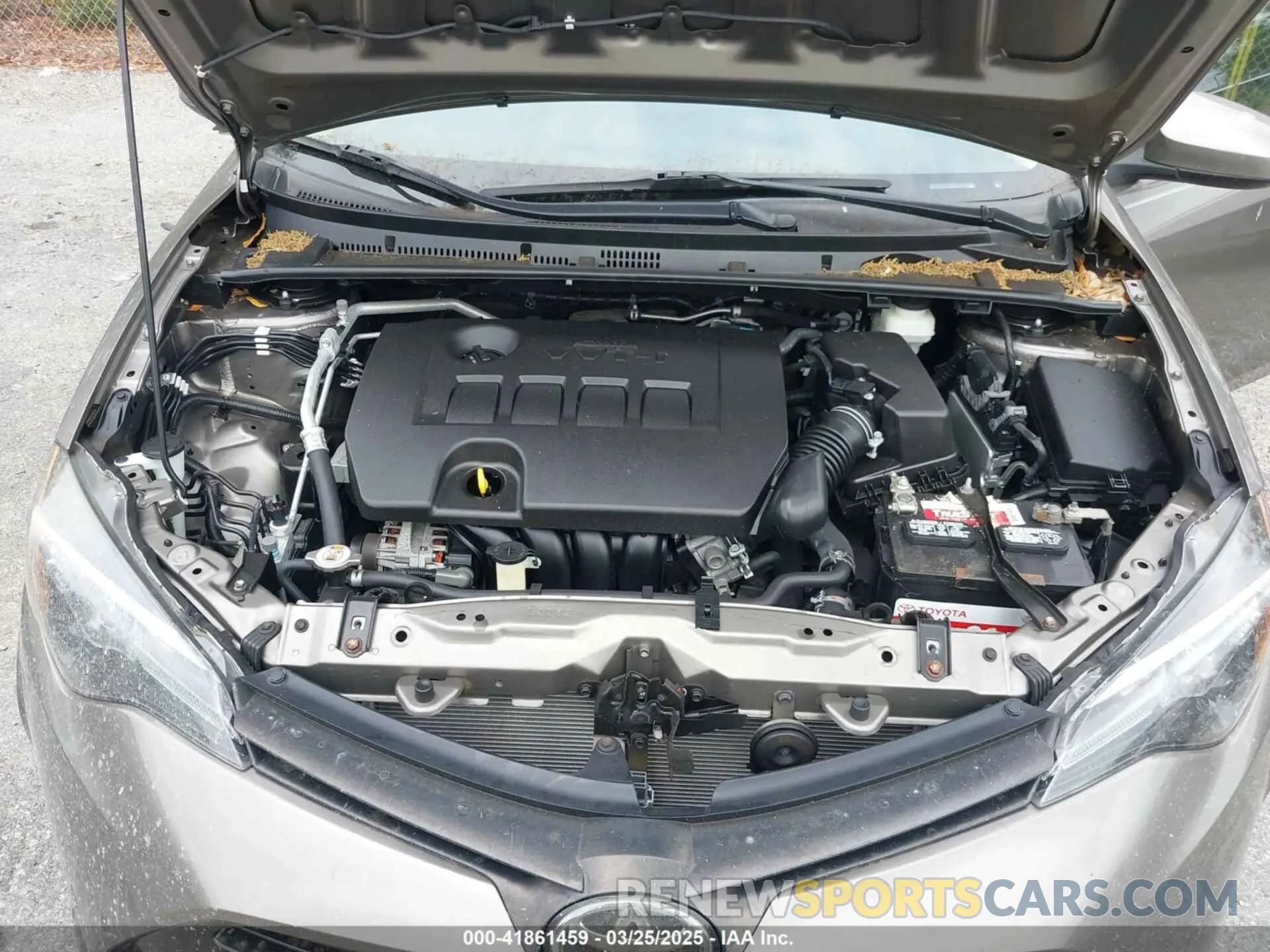 10 Photograph of a damaged car 5YFBURHE9KP939223 TOYOTA COROLLA 2019