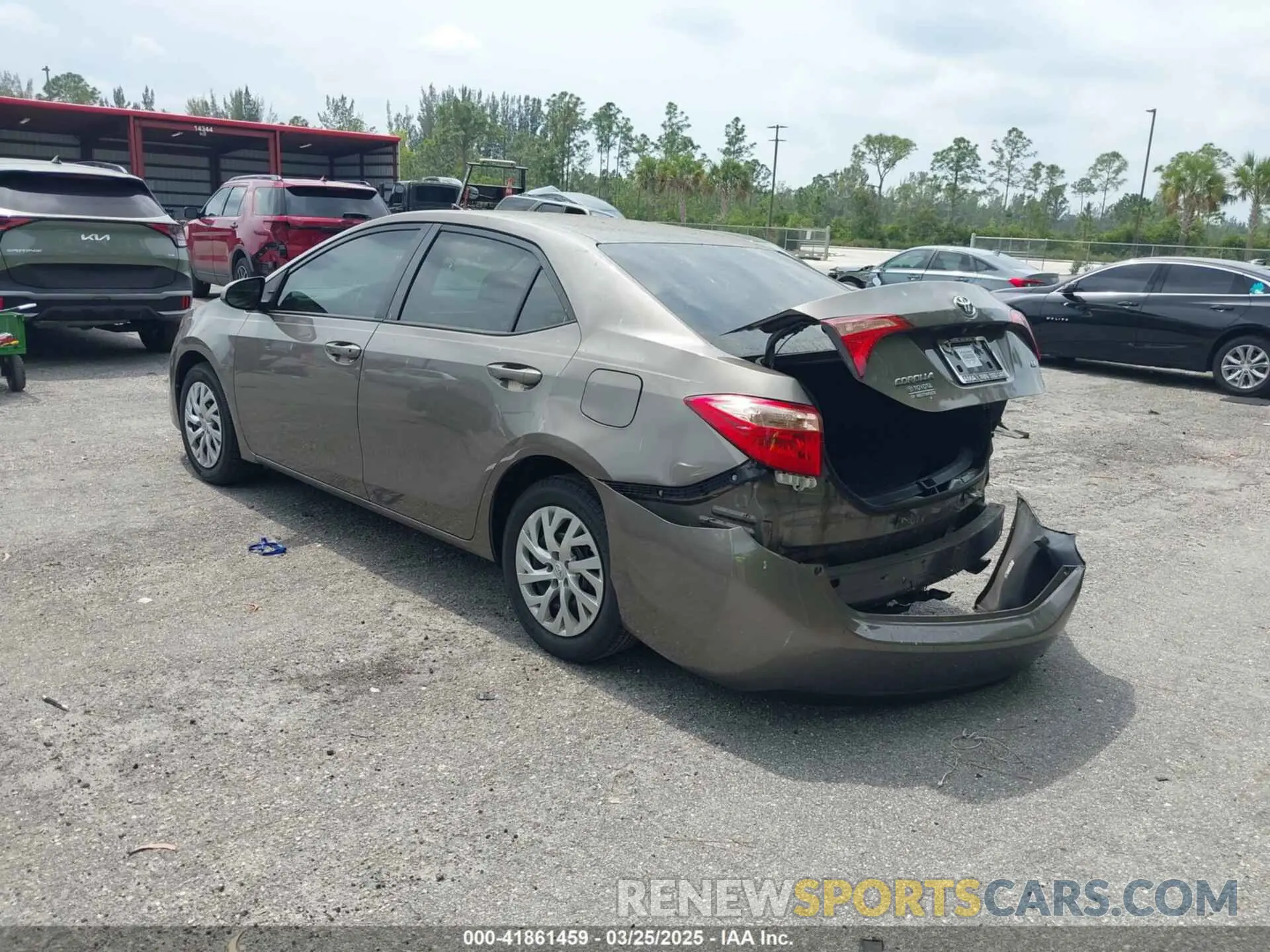 3 Photograph of a damaged car 5YFBURHE9KP939223 TOYOTA COROLLA 2019