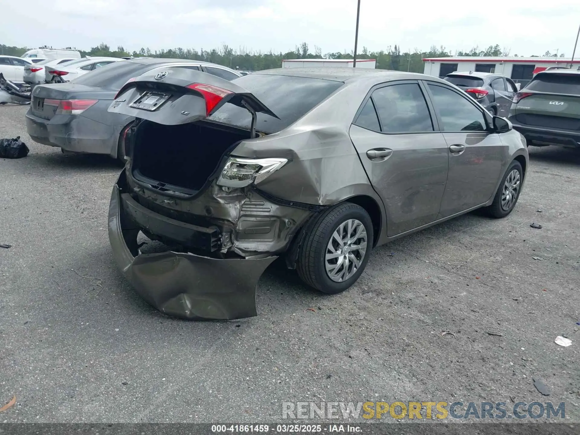 4 Photograph of a damaged car 5YFBURHE9KP939223 TOYOTA COROLLA 2019