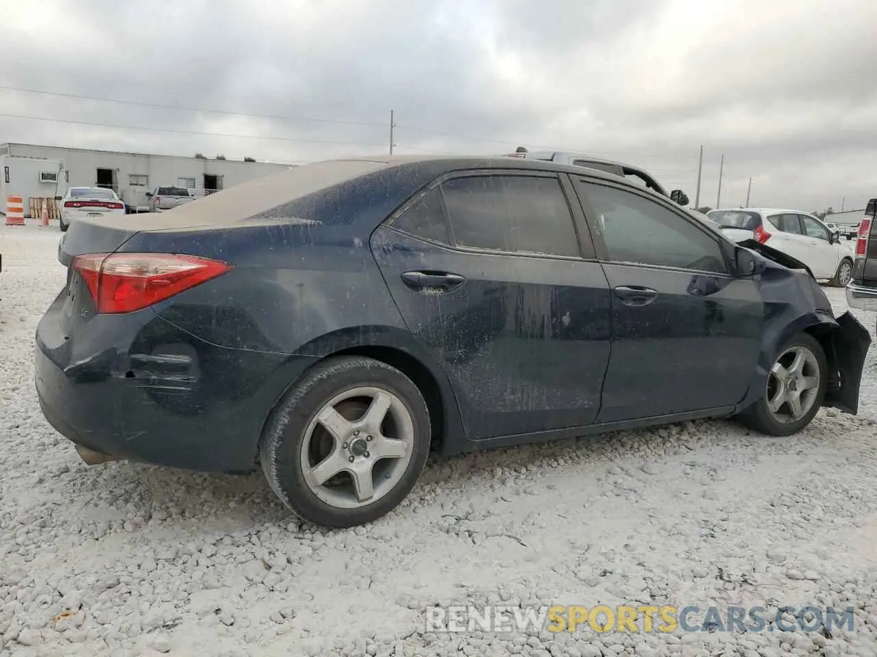 3 Photograph of a damaged car 5YFBURHE9KP940856 TOYOTA COROLLA 2019