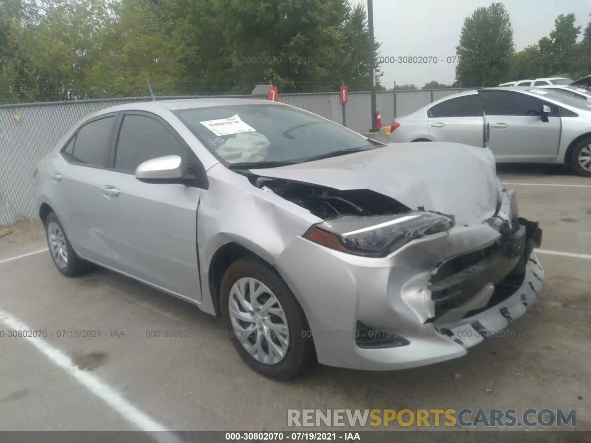 1 Photograph of a damaged car 5YFBURHE9KP942641 TOYOTA COROLLA 2019