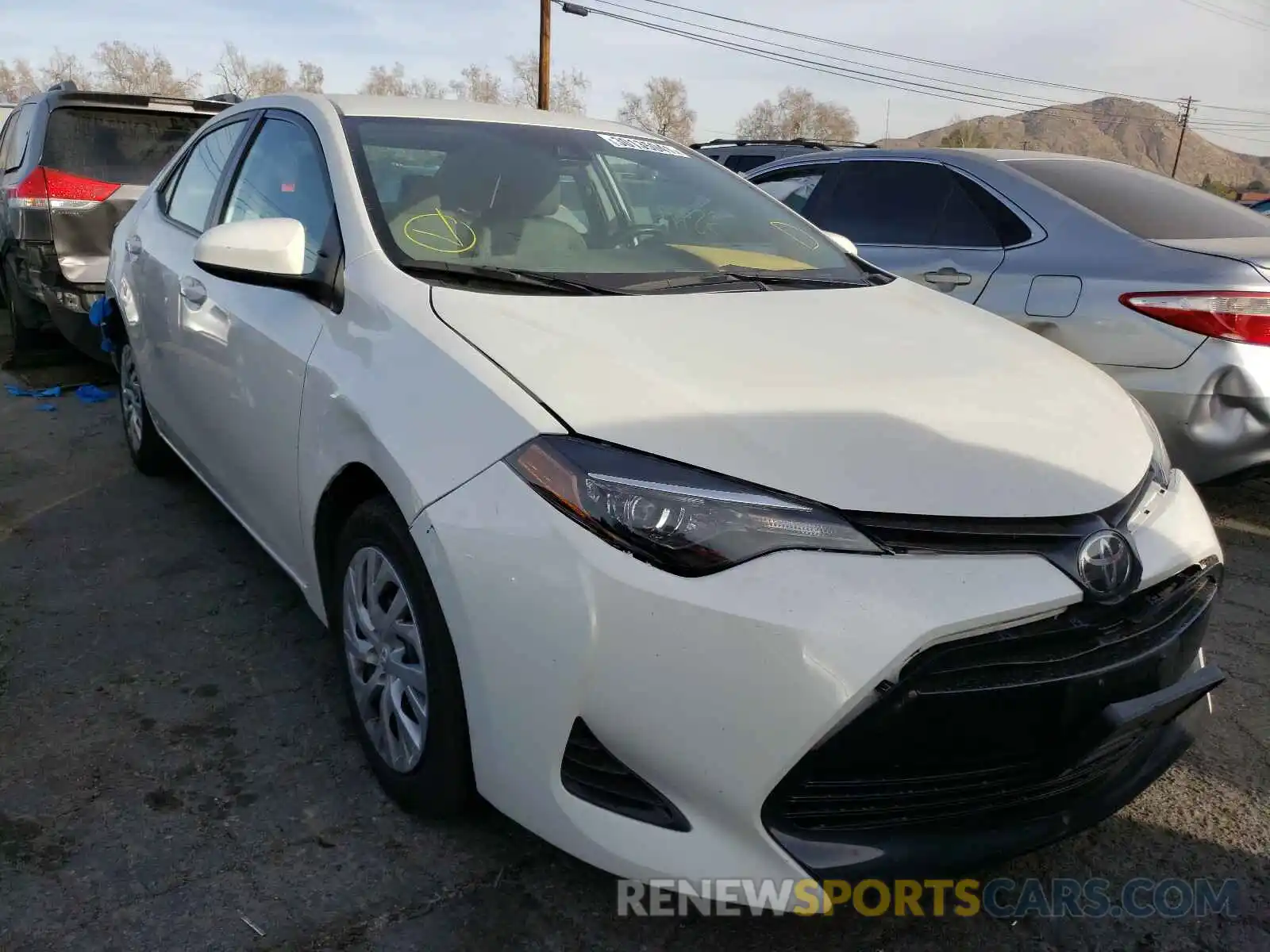 1 Photograph of a damaged car 5YFBURHE9KP942834 TOYOTA COROLLA 2019