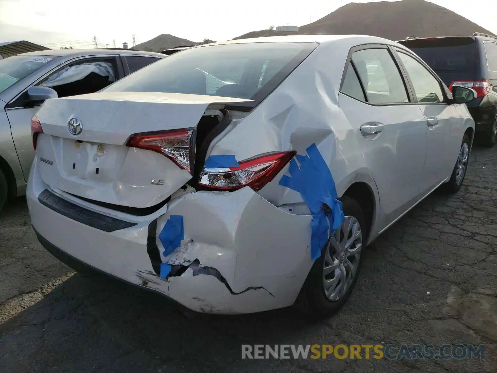 4 Photograph of a damaged car 5YFBURHE9KP942834 TOYOTA COROLLA 2019