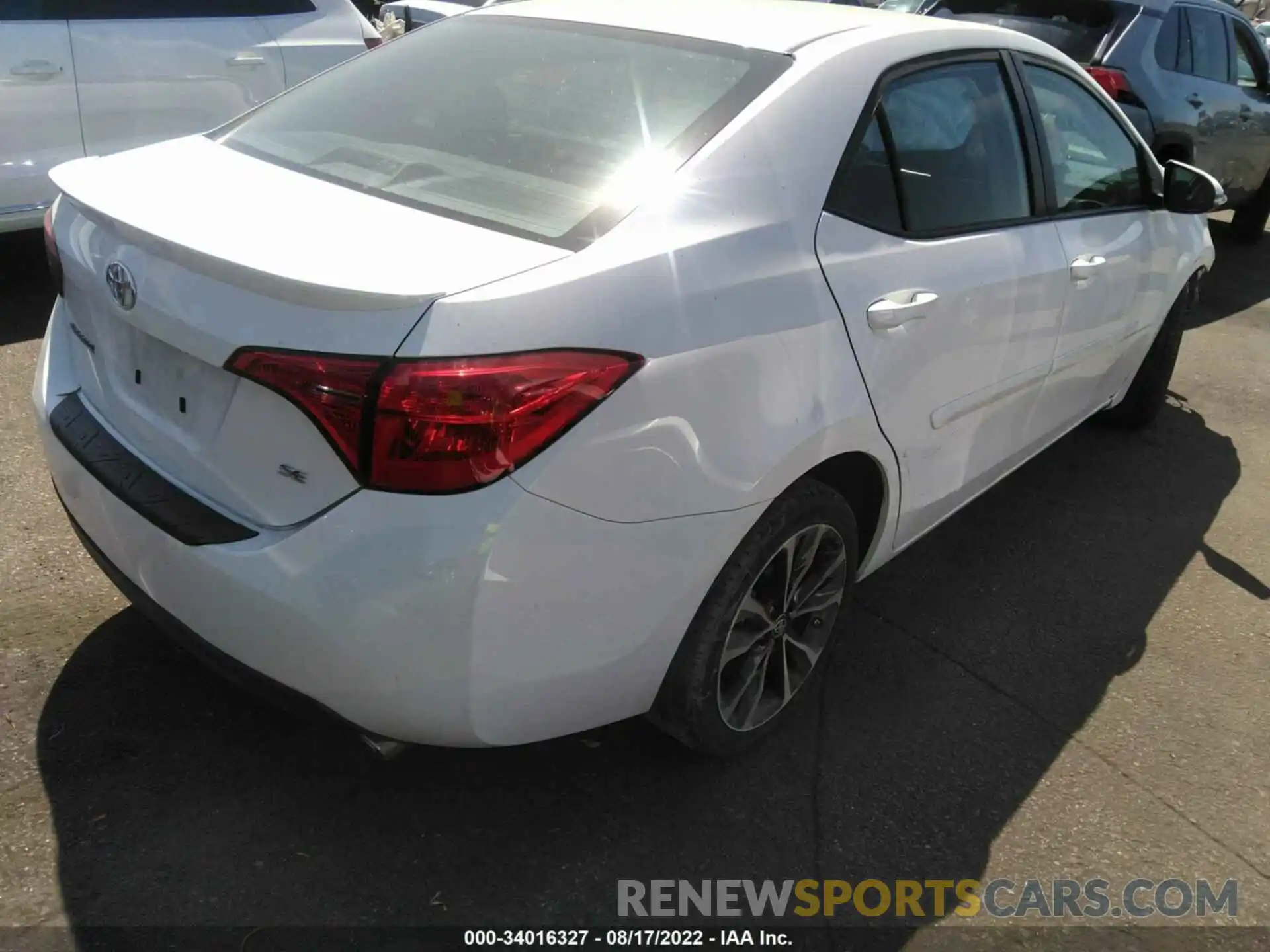 4 Photograph of a damaged car 5YFBURHE9KP943336 TOYOTA COROLLA 2019