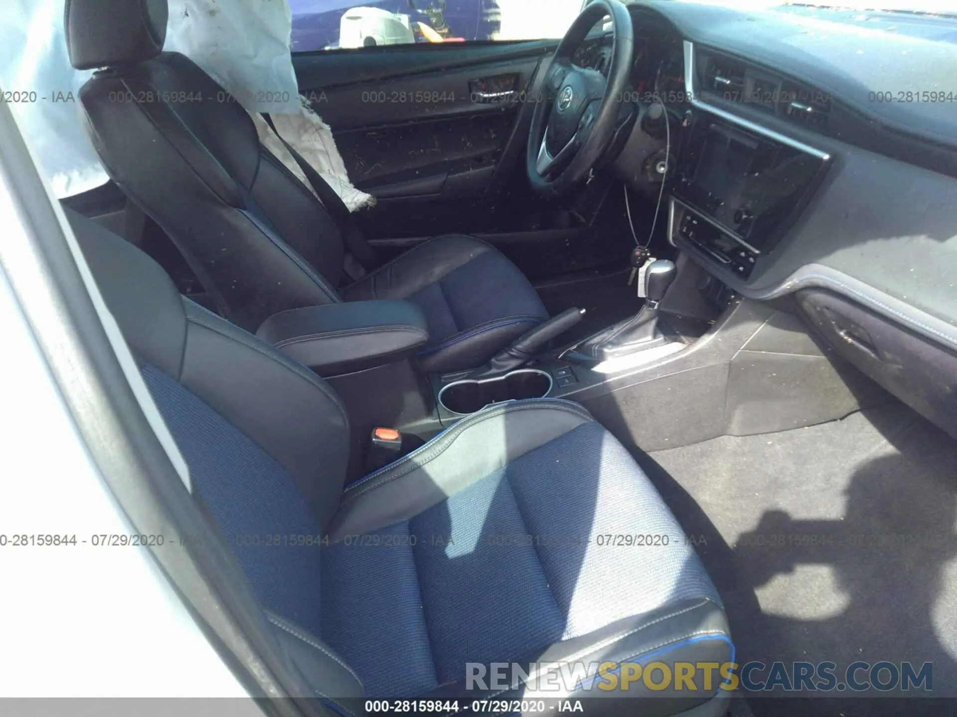5 Photograph of a damaged car 5YFBURHEXKP857467 TOYOTA COROLLA 2019