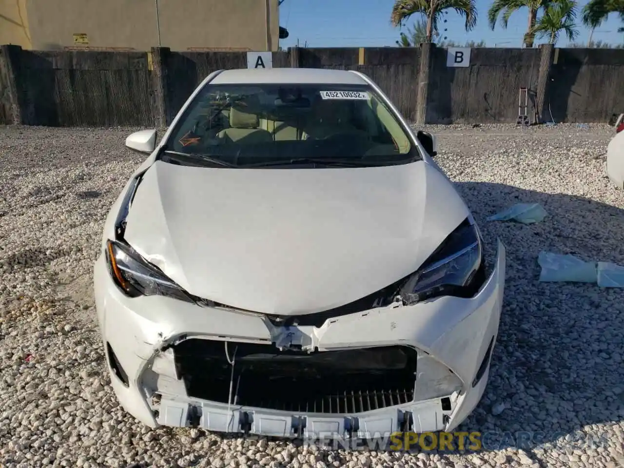 9 Photograph of a damaged car 5YFBURHEXKP857582 TOYOTA COROLLA 2019