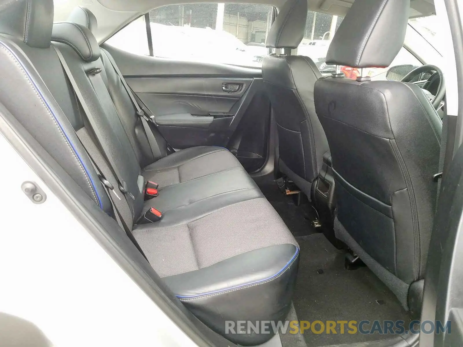6 Photograph of a damaged car 5YFBURHEXKP859087 TOYOTA COROLLA 2019