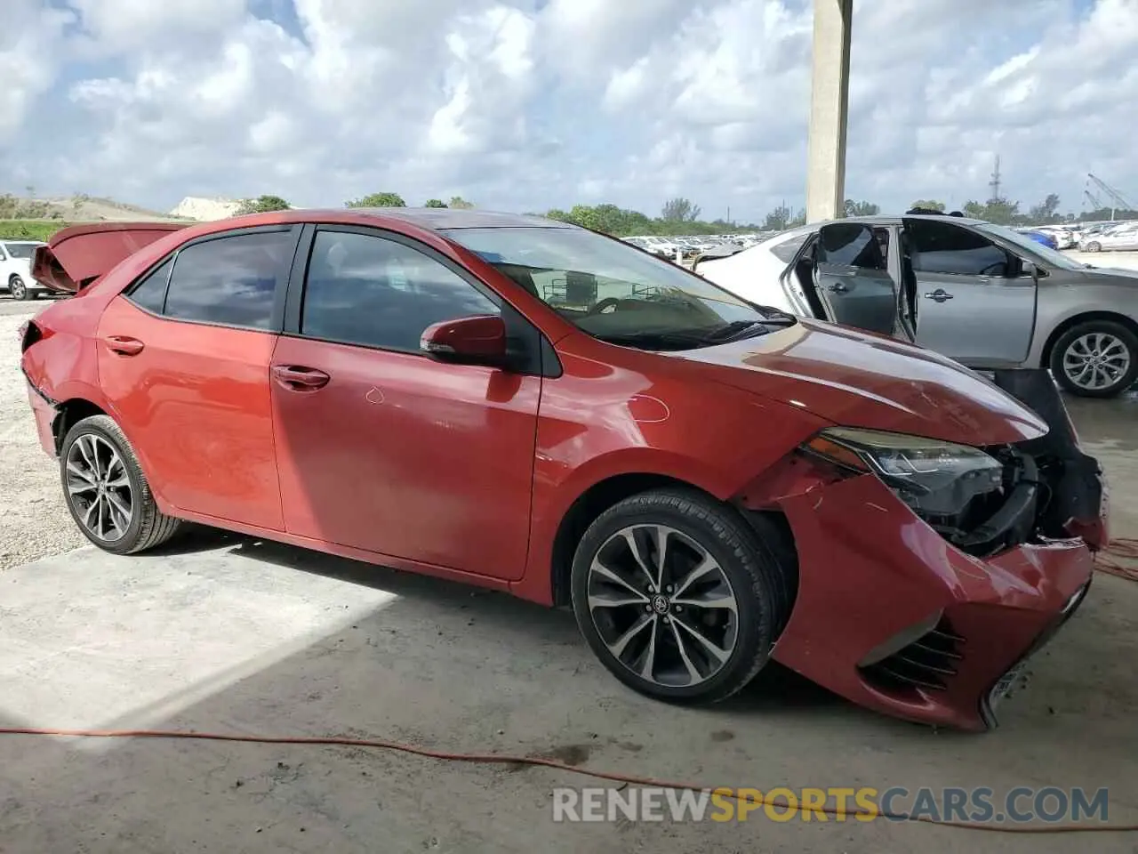 4 Photograph of a damaged car 5YFBURHEXKP859560 TOYOTA COROLLA 2019