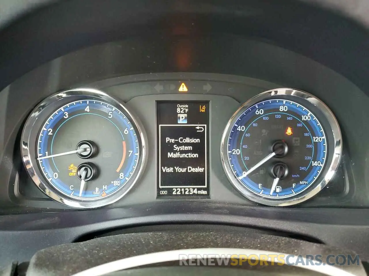 9 Photograph of a damaged car 5YFBURHEXKP859560 TOYOTA COROLLA 2019