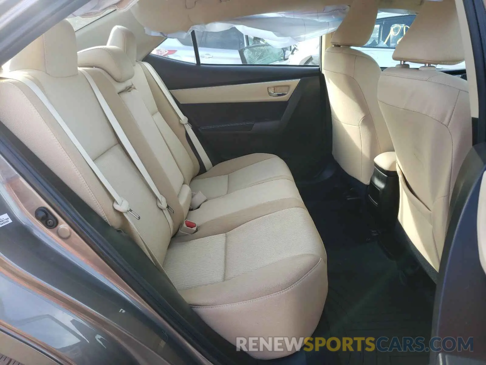 6 Photograph of a damaged car 5YFBURHEXKP860563 TOYOTA COROLLA 2019