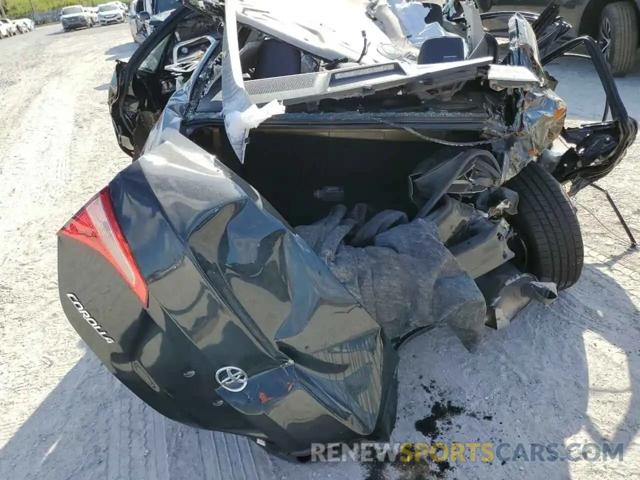 6 Photograph of a damaged car 5YFBURHEXKP861499 TOYOTA COROLLA 2019