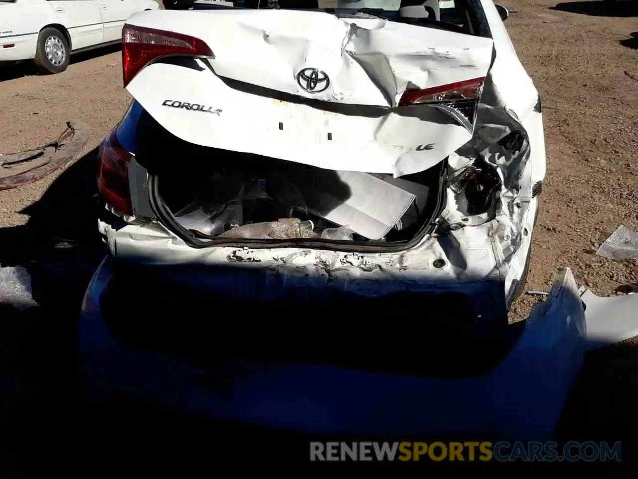 9 Photograph of a damaged car 5YFBURHEXKP861549 TOYOTA COROLLA 2019