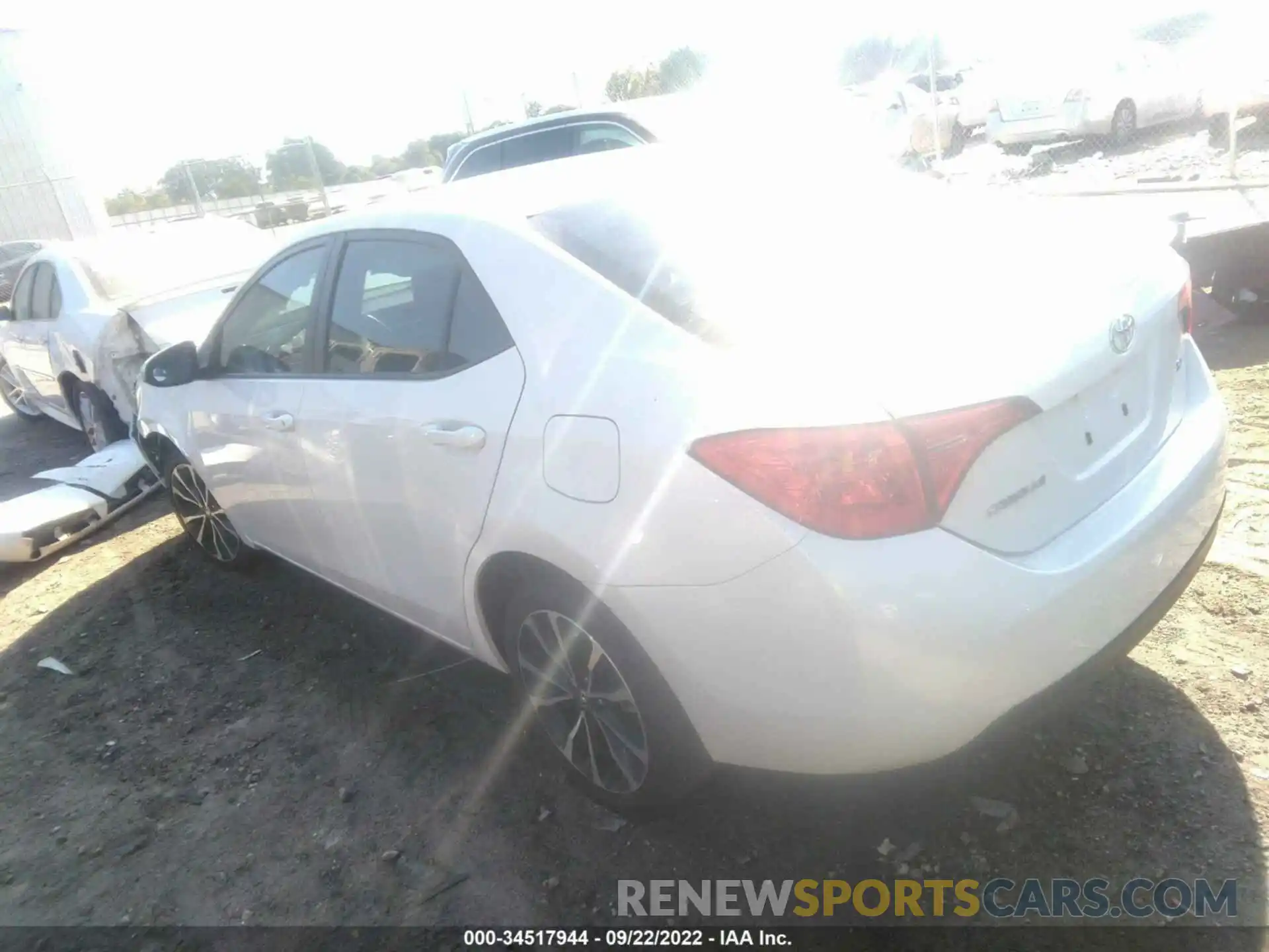 3 Photograph of a damaged car 5YFBURHEXKP861969 TOYOTA COROLLA 2019