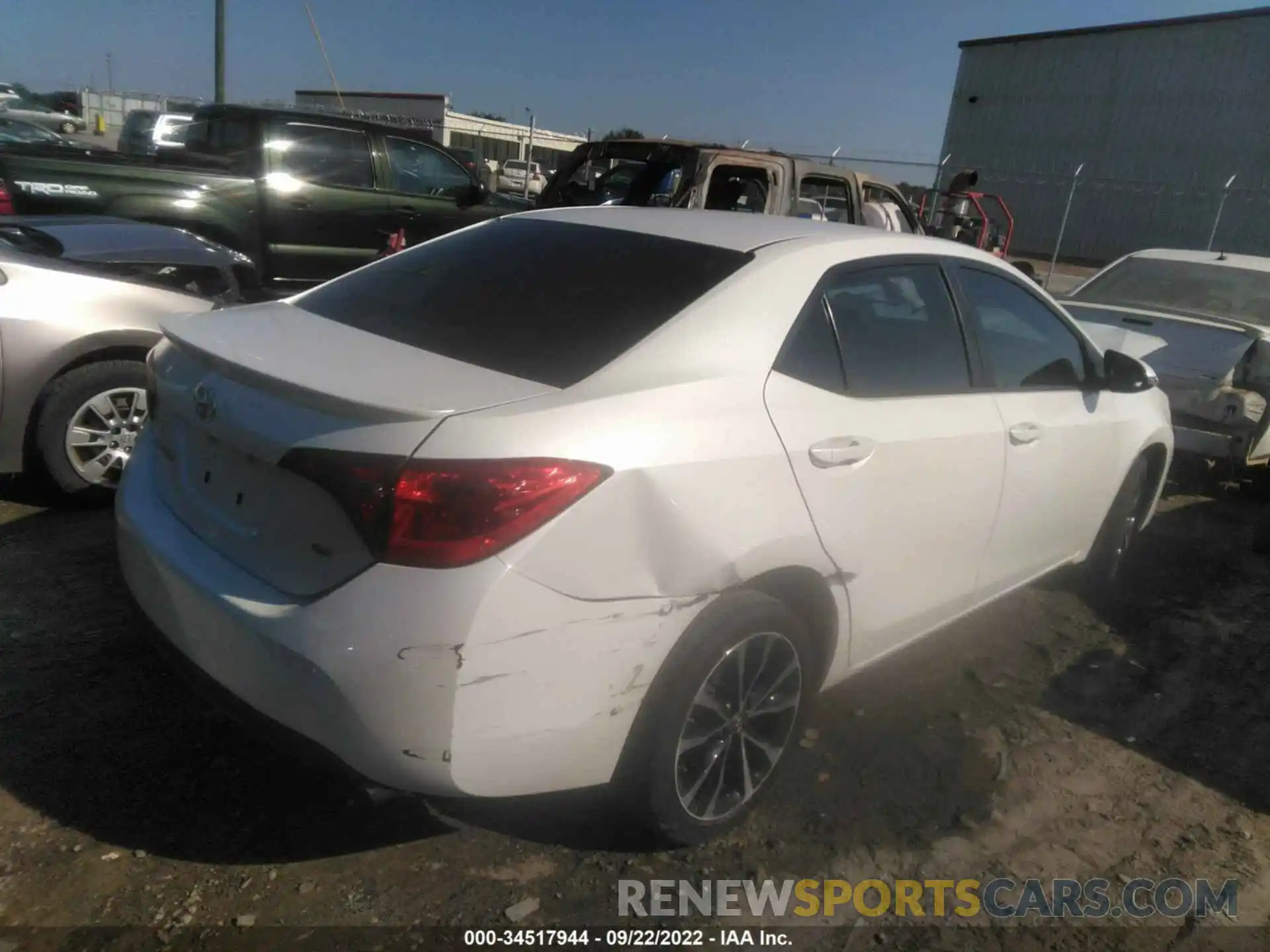 4 Photograph of a damaged car 5YFBURHEXKP861969 TOYOTA COROLLA 2019