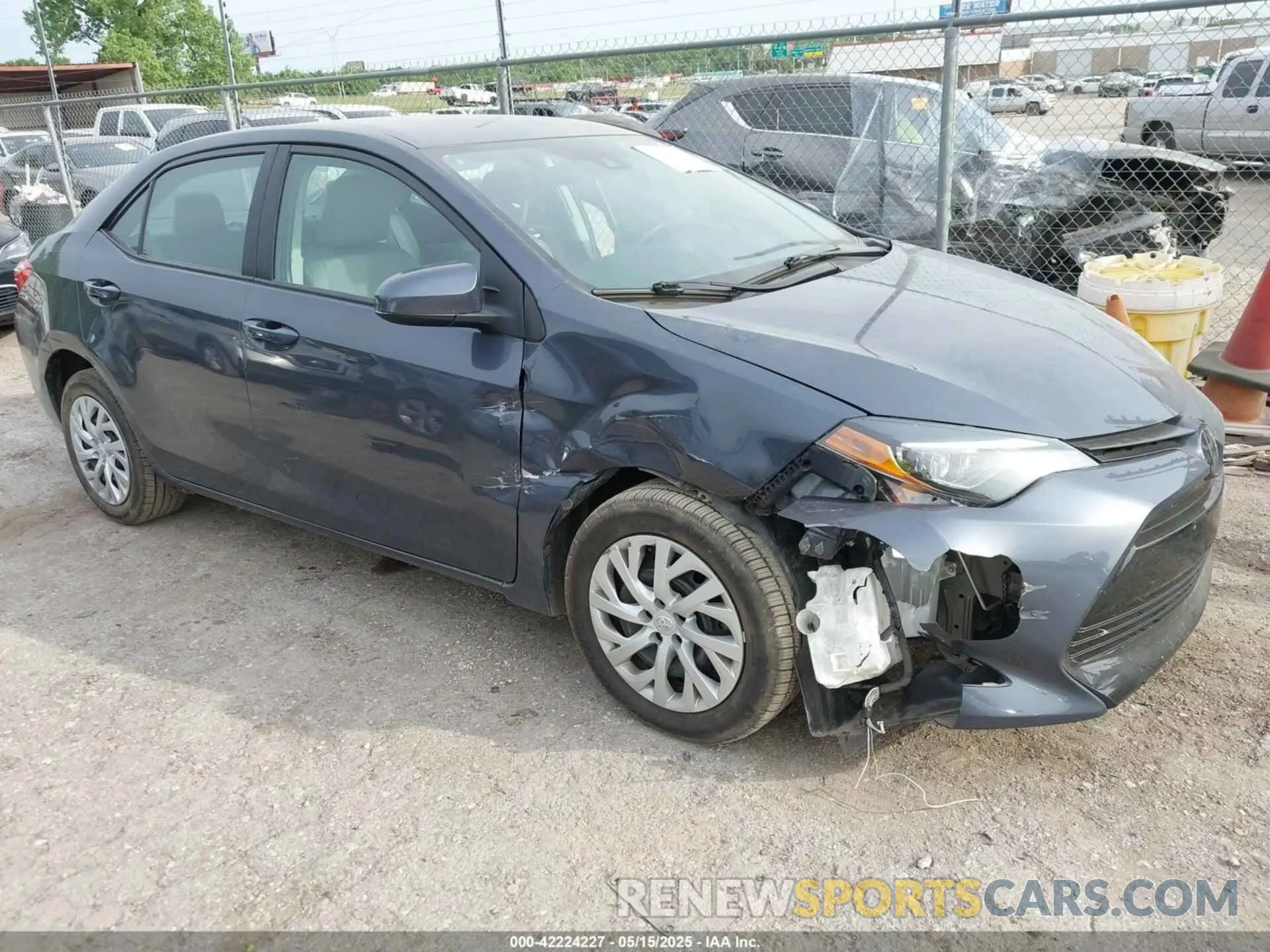 1 Photograph of a damaged car 5YFBURHEXKP863852 TOYOTA COROLLA 2019