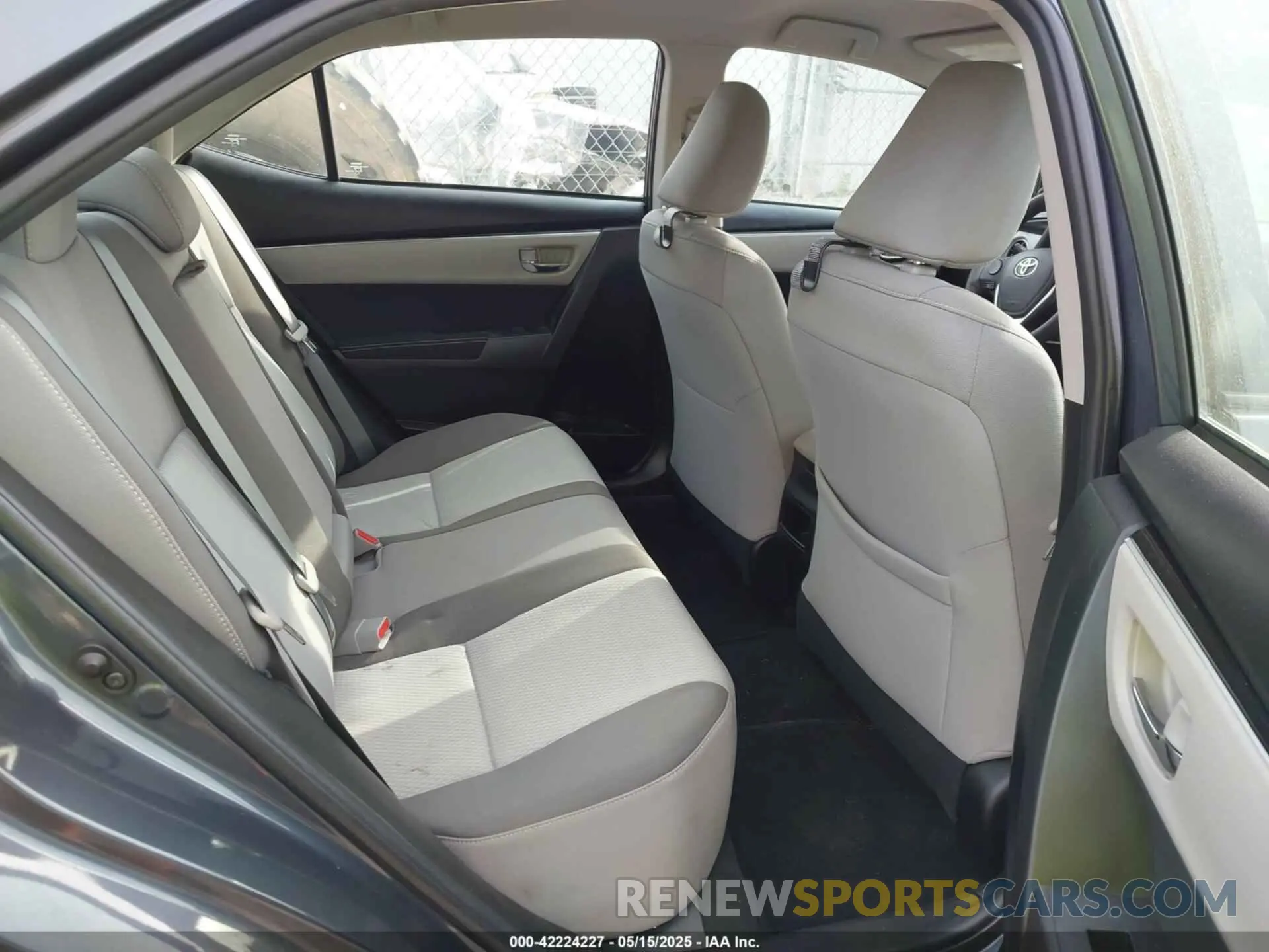 8 Photograph of a damaged car 5YFBURHEXKP863852 TOYOTA COROLLA 2019