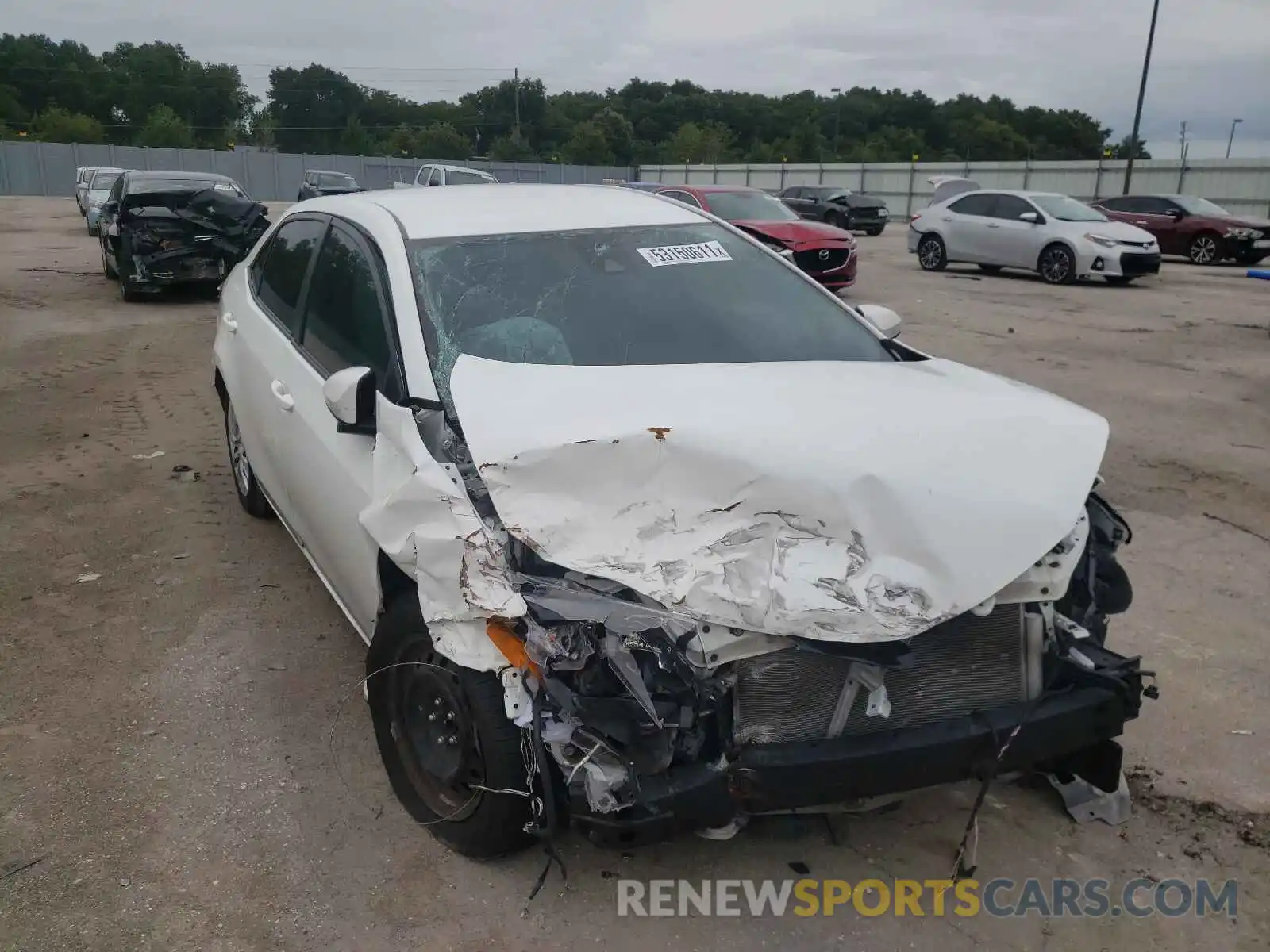 1 Photograph of a damaged car 5YFBURHEXKP863950 TOYOTA COROLLA 2019