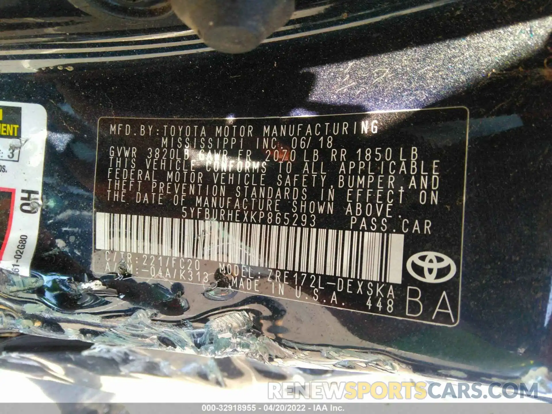 9 Photograph of a damaged car 5YFBURHEXKP865293 TOYOTA COROLLA 2019