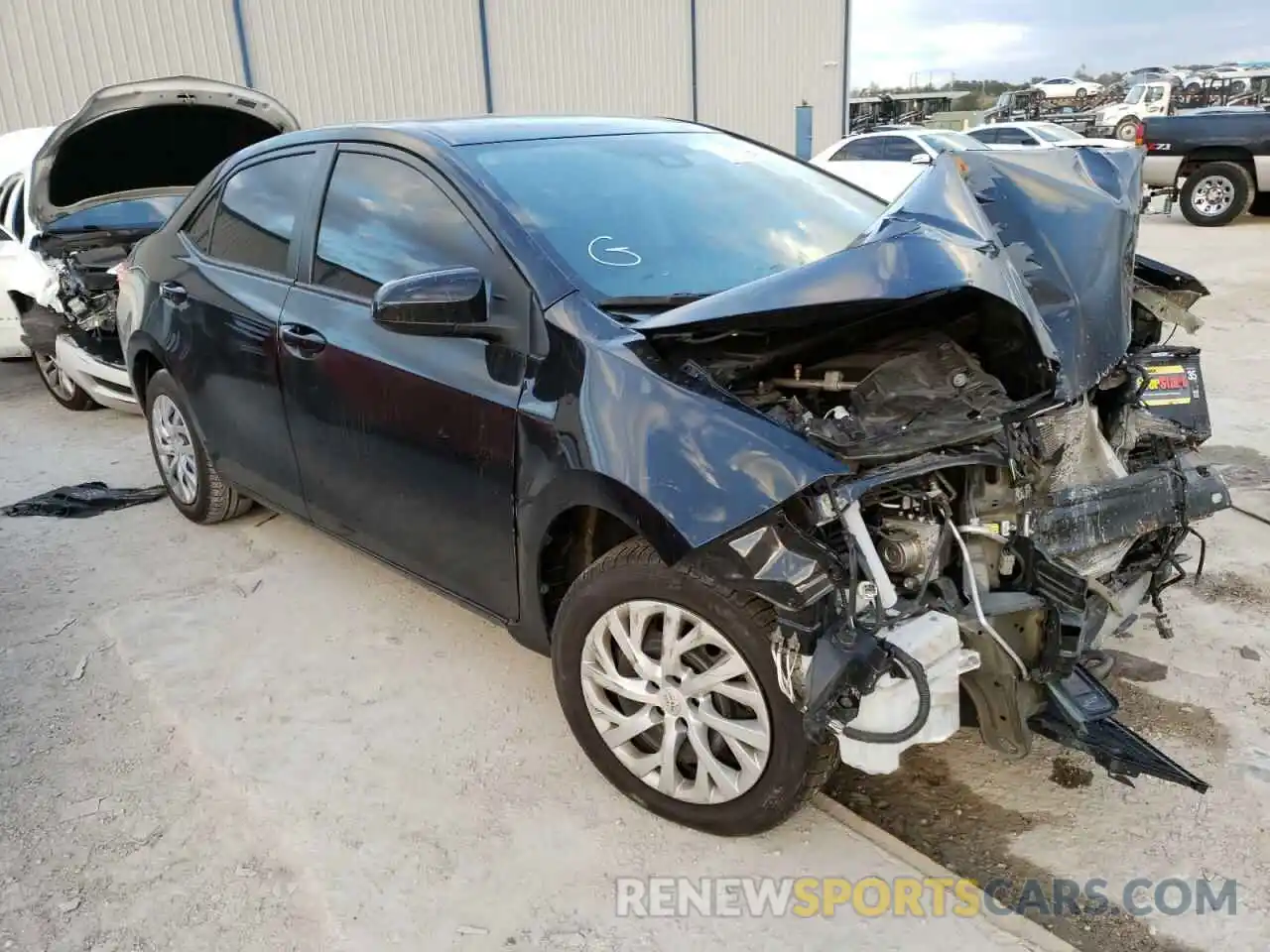 1 Photograph of a damaged car 5YFBURHEXKP865908 TOYOTA COROLLA 2019