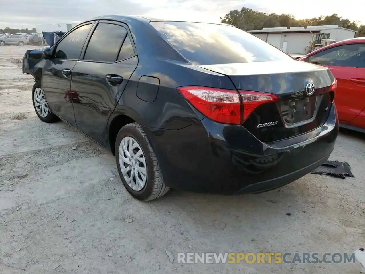 3 Photograph of a damaged car 5YFBURHEXKP865908 TOYOTA COROLLA 2019